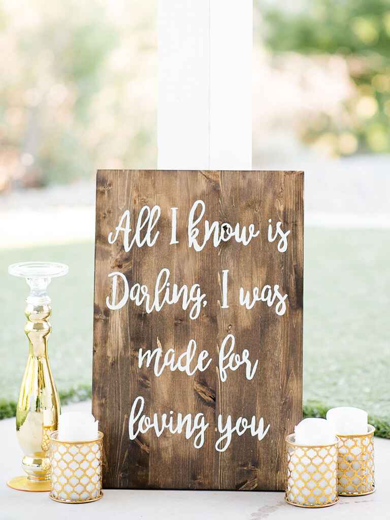 12 Romantic and Funny Sayings For Your Wedding Signs