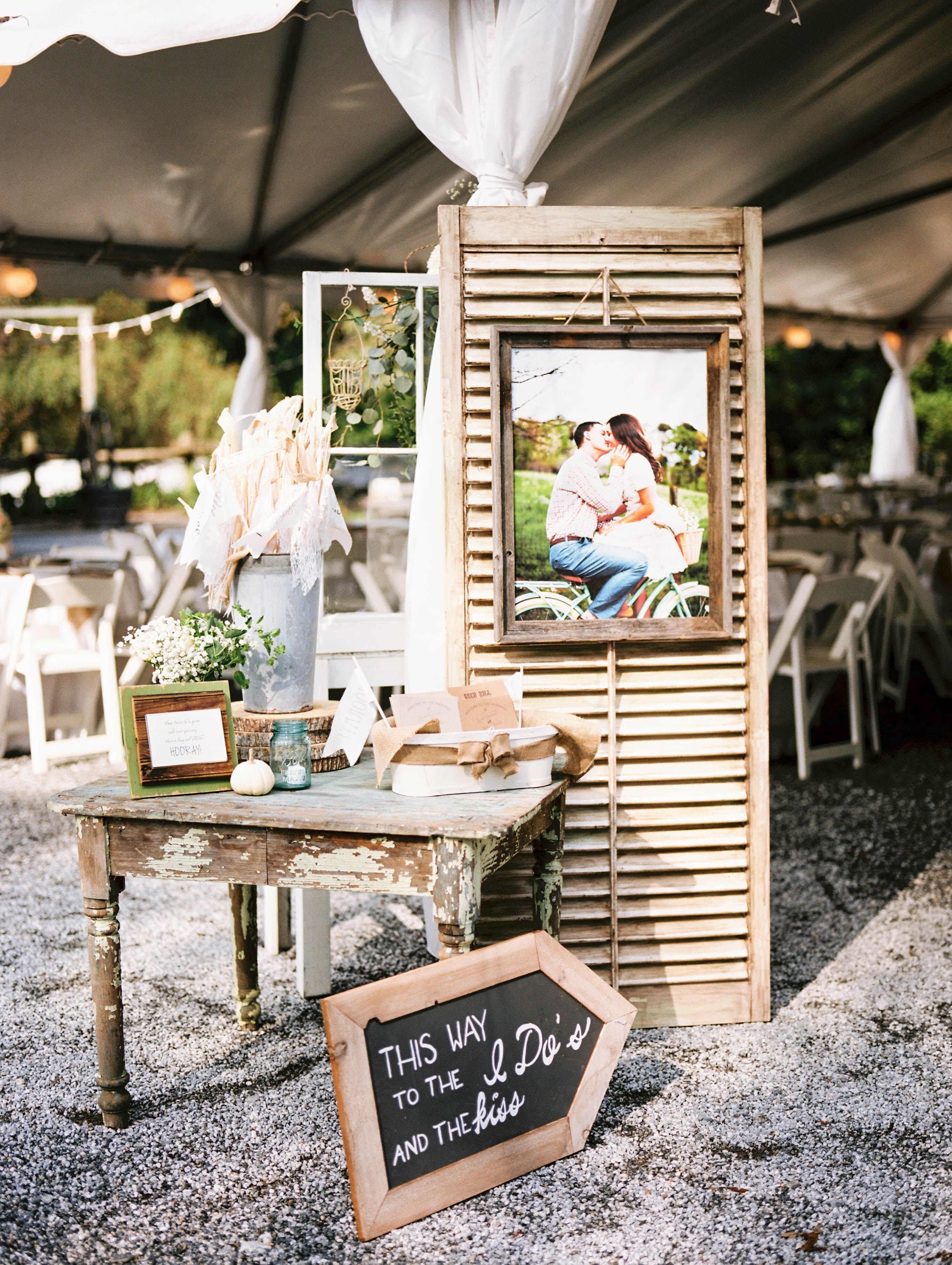  Rustic DIY Farm Reception Decor 