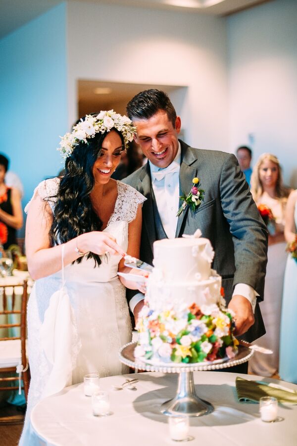 Cake Cutting Dress Wedding 9