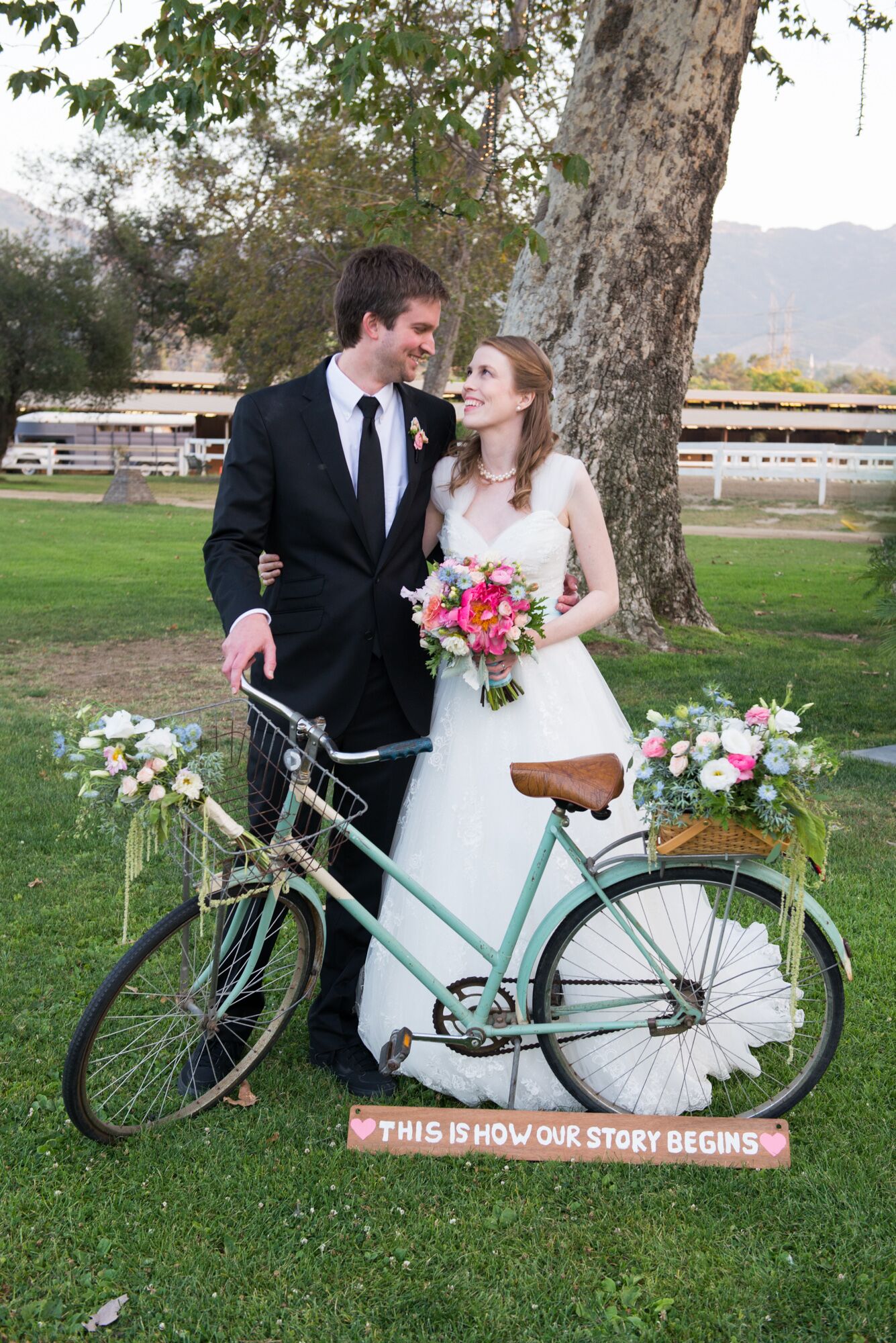 Vintage Bicycle Bride And Groom Photo 8649