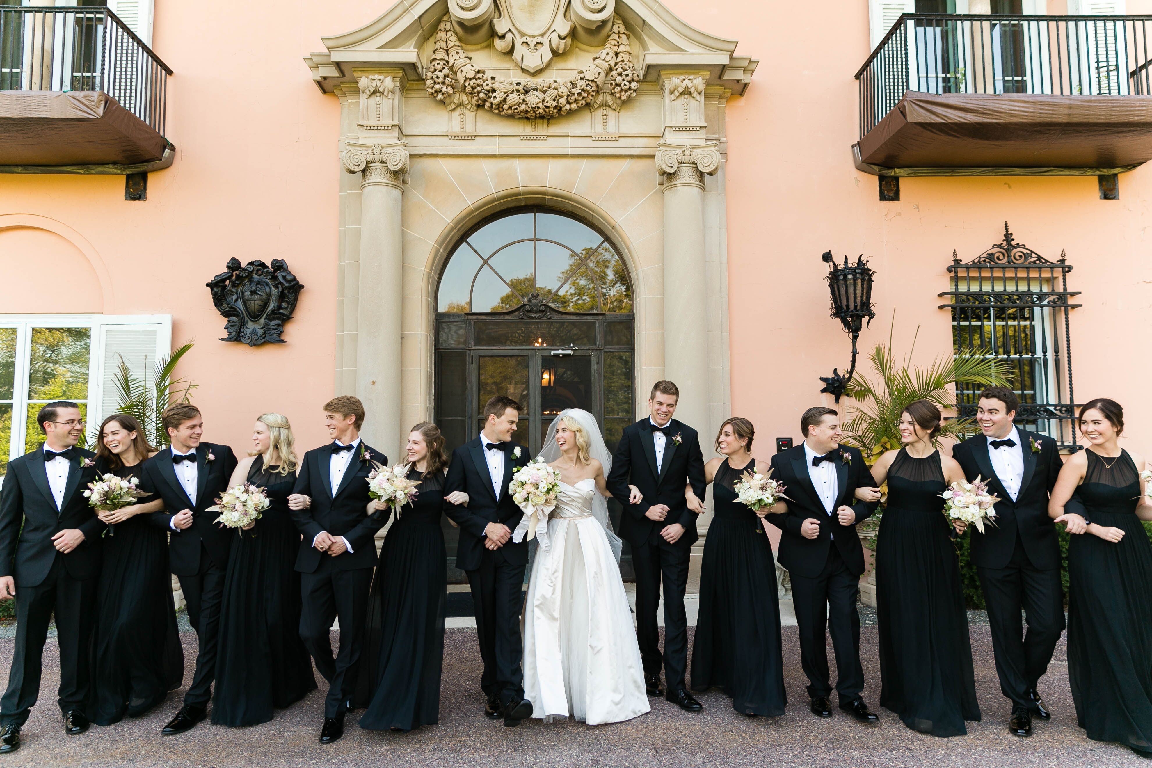 A Timeless, Formal Wedding at the Cuneo Mansion and Gardens in Vernon ...