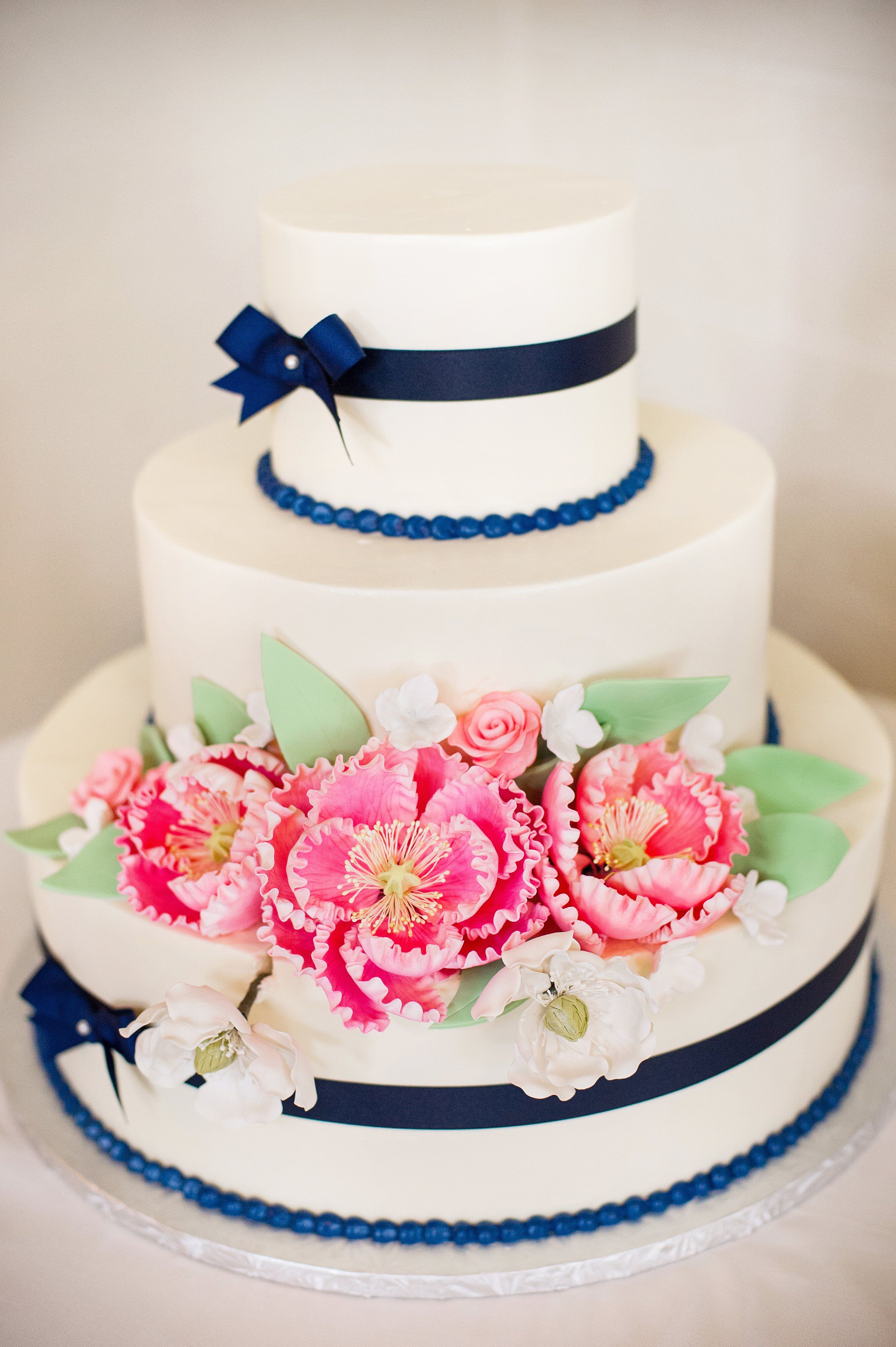 Pics of blue wedding cakes