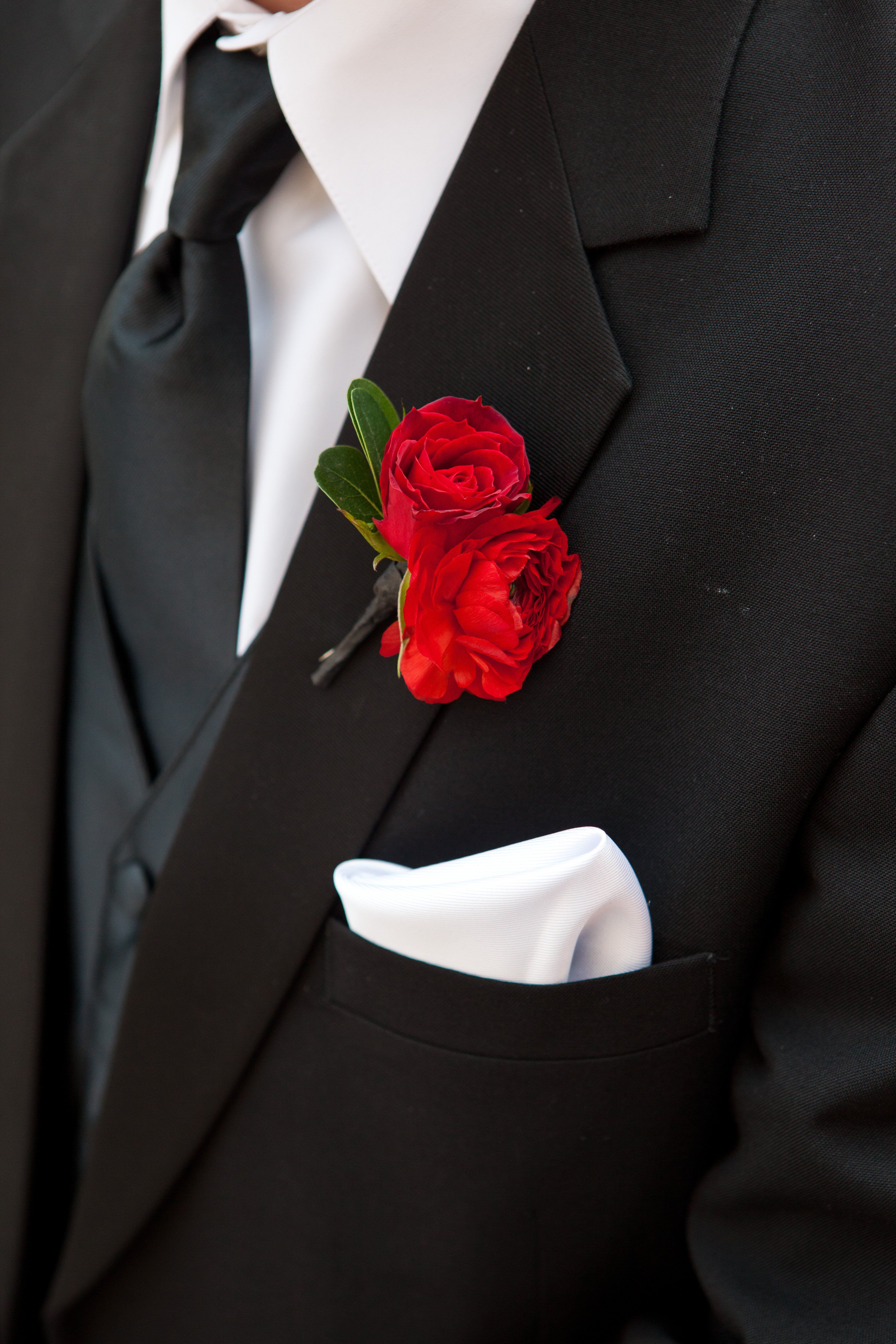 Роза красный галстук фото