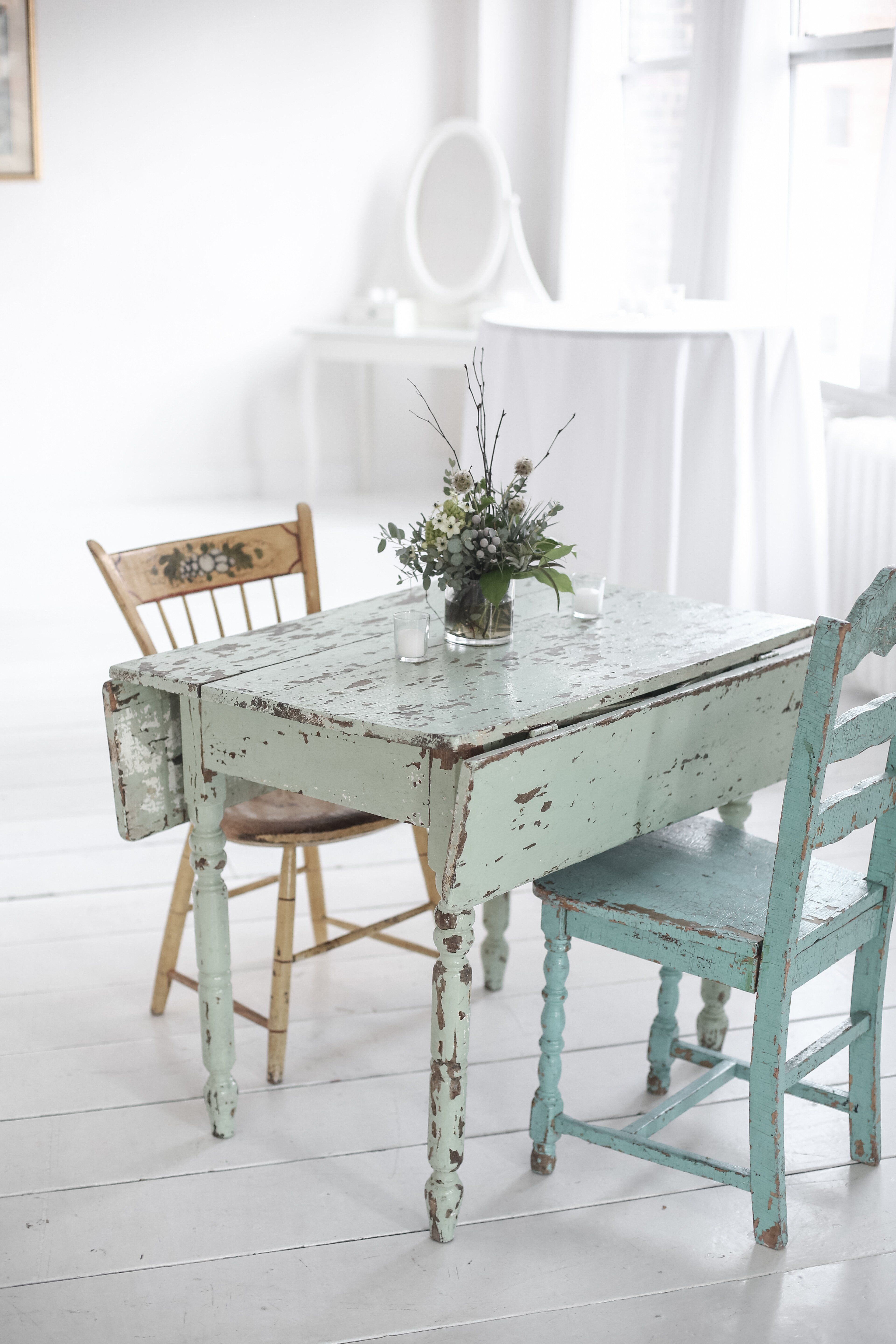 Shabby Chic Reception Tables