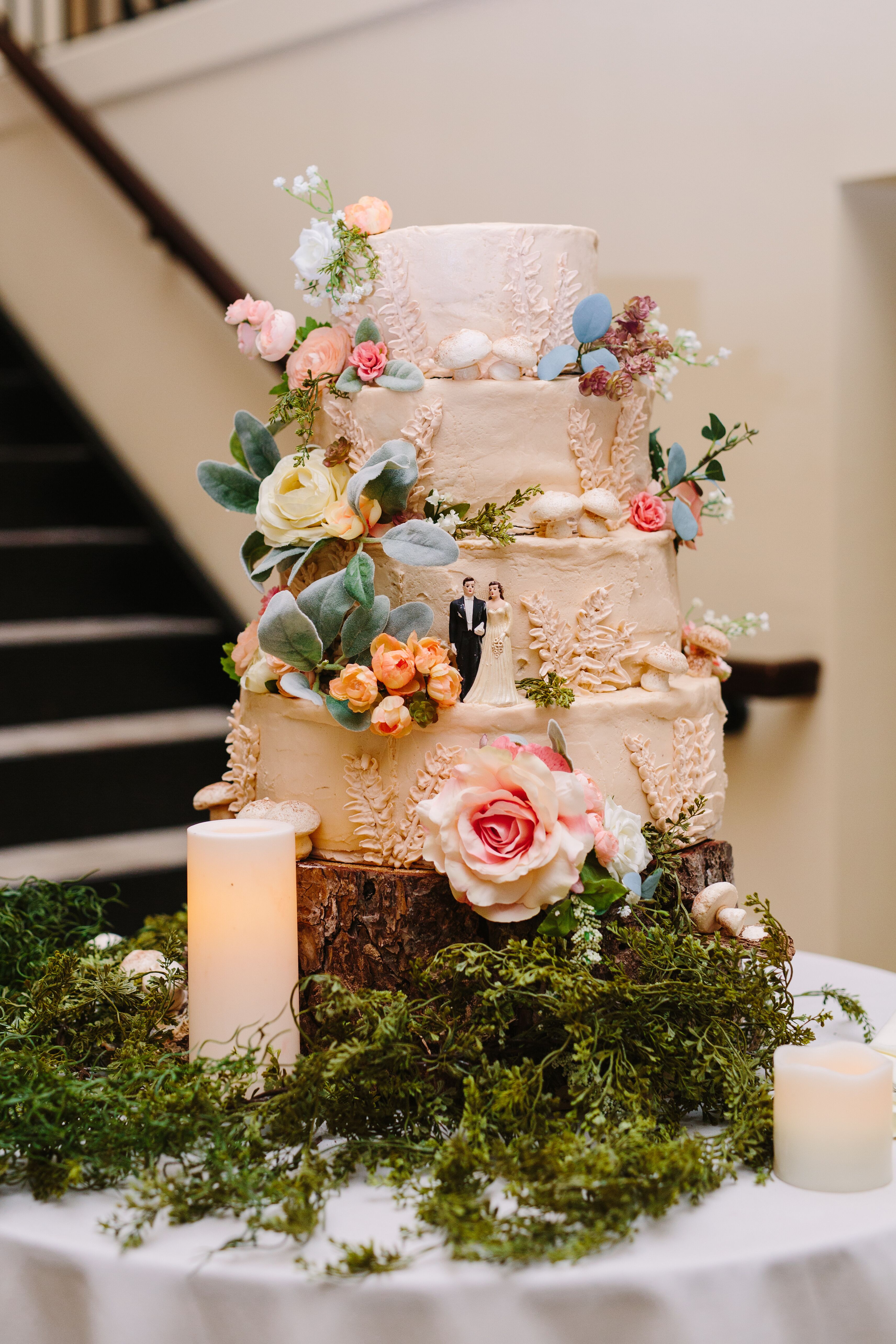 whimsical-garden-inspired-wedding-cake