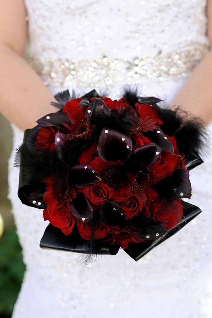 Black and Red Bridal Bouquet