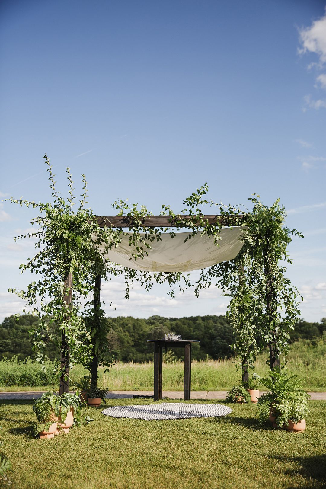 Stunning Canopy Overlooking Hills