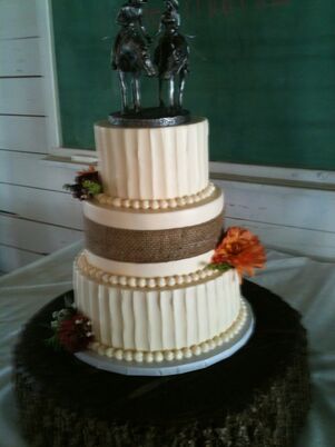  Wedding  Cakes  Desserts in Flint MI The Knot