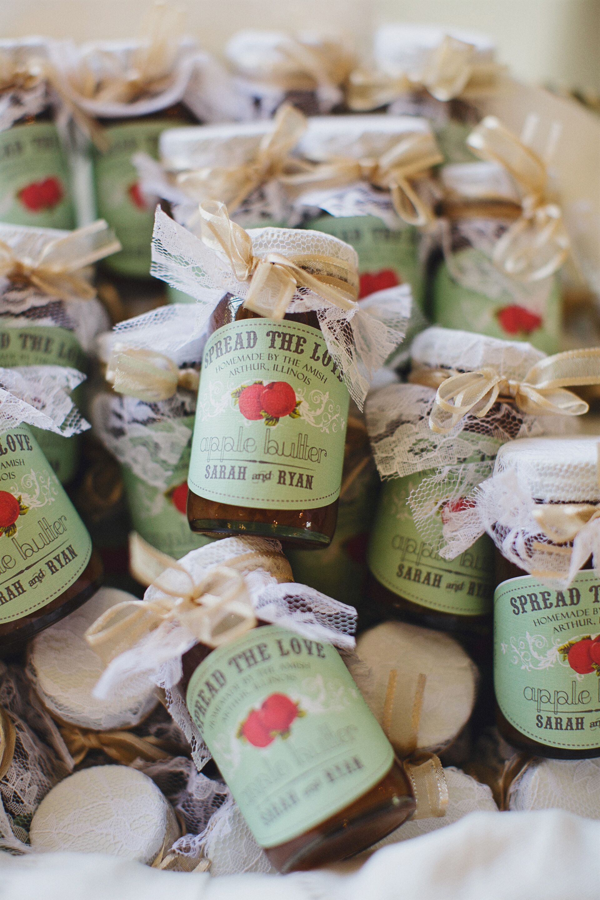 Fall Weddings: 10 Fall Wedding Favor Ideas