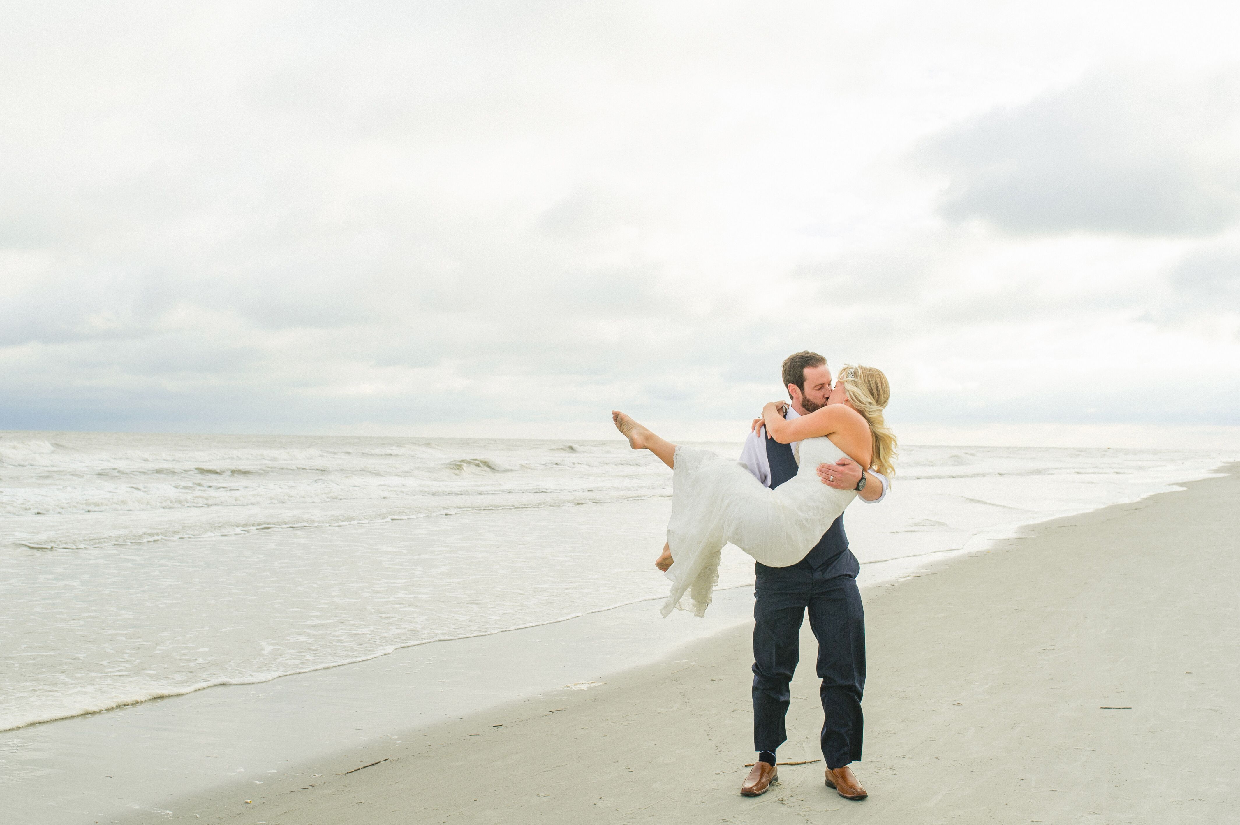 A Laid Back Beach Wedding At Holiday Inn Resort Beach House