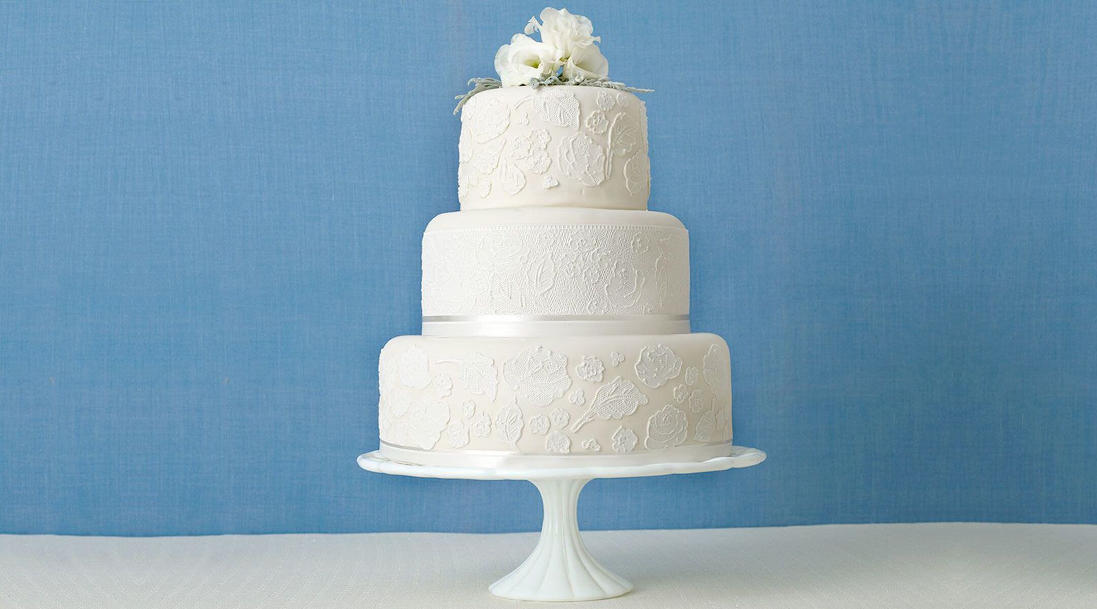 12 Must Read Wedding Cake Tips Wedding Cake Dos And Donts