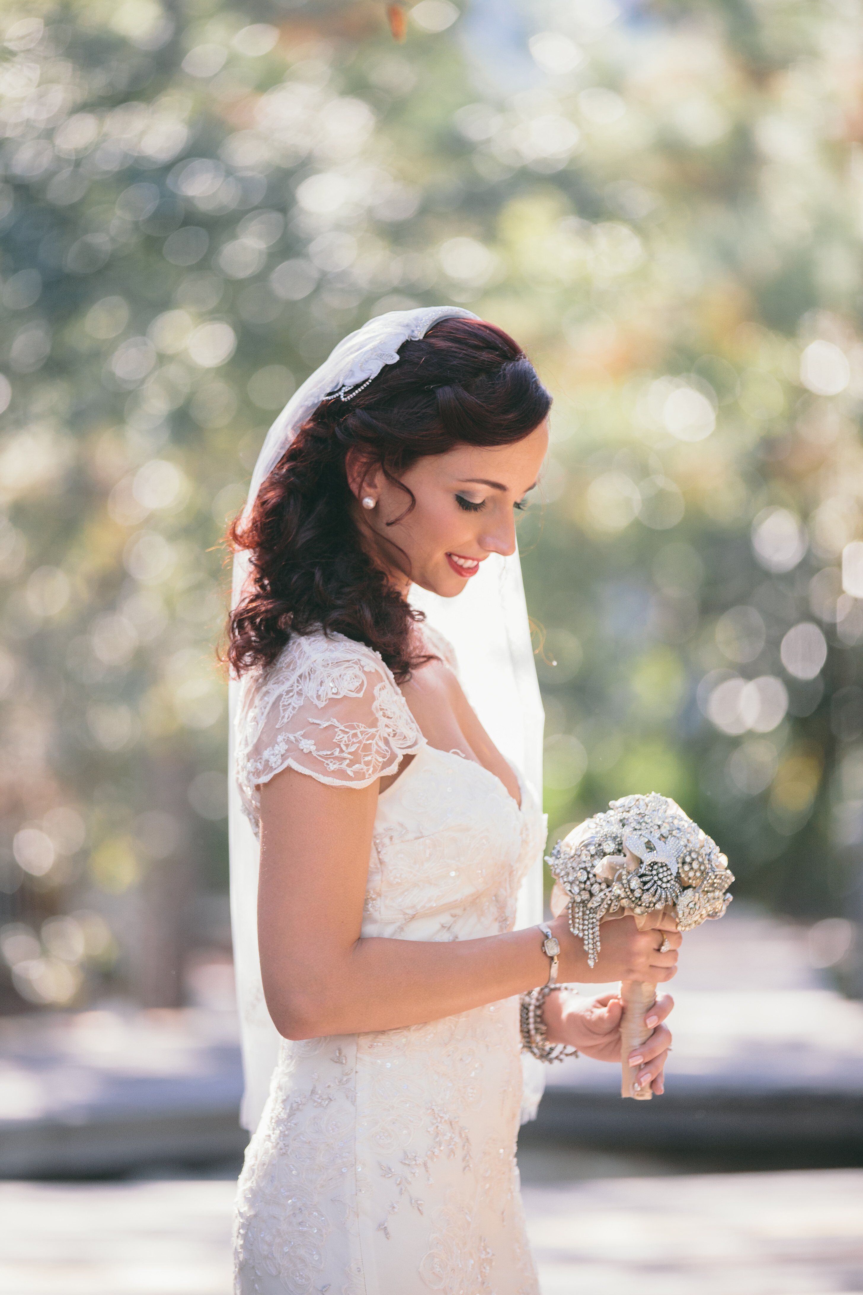 Upcycling de bouquets de mariage en bijoux. Conserver son