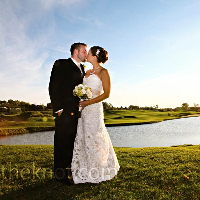 A Clic Golf Club Wedding in East Lansing, MI