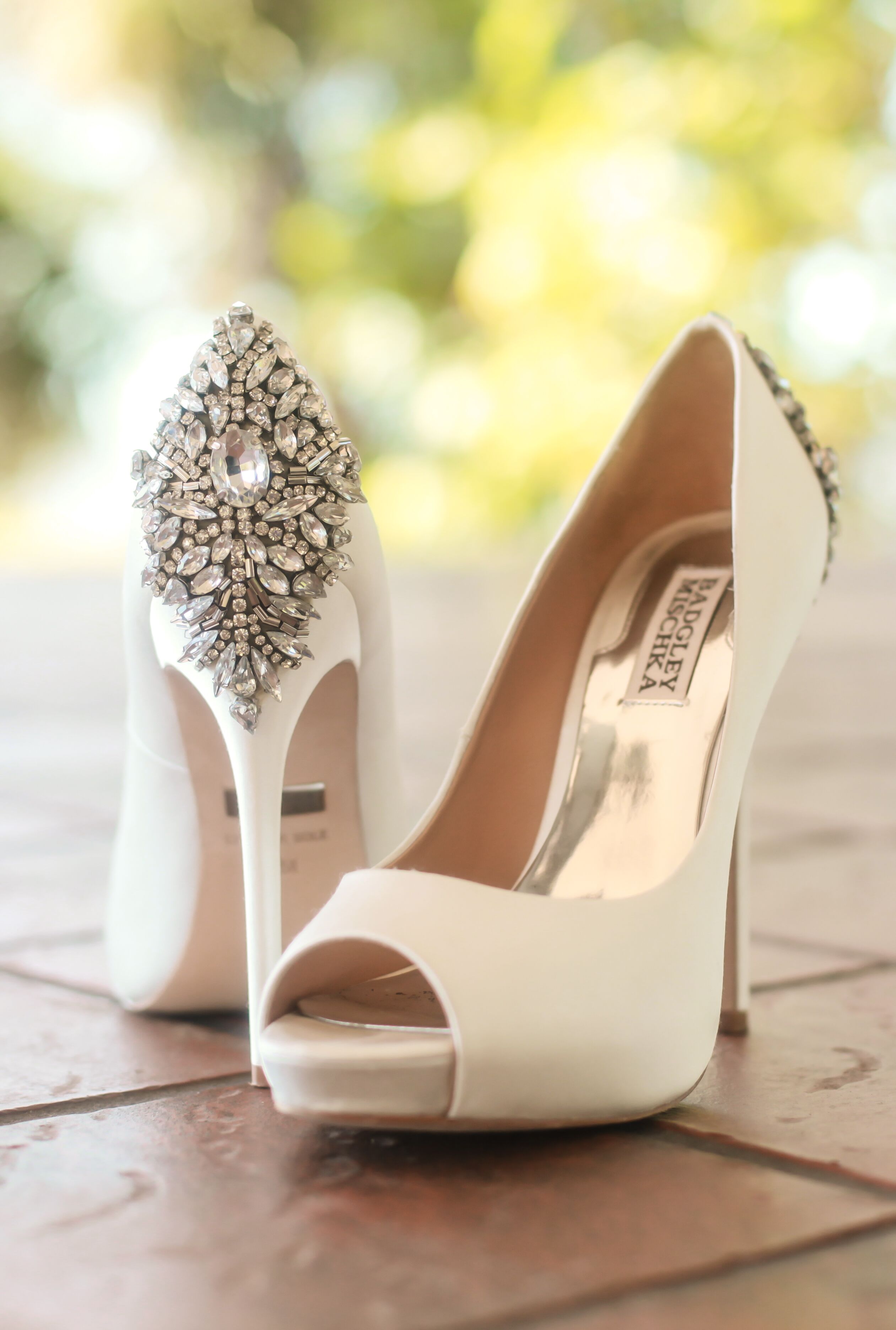 badgley-mischka-wedding-shoes-with-bold-crystals