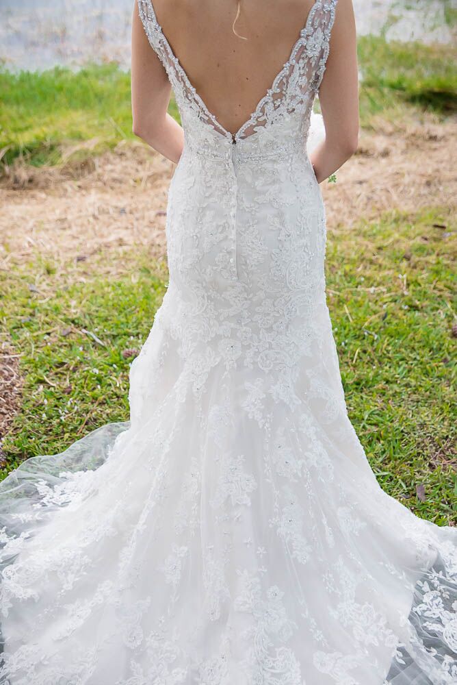 lace-mermaid-wedding-dress-low-back