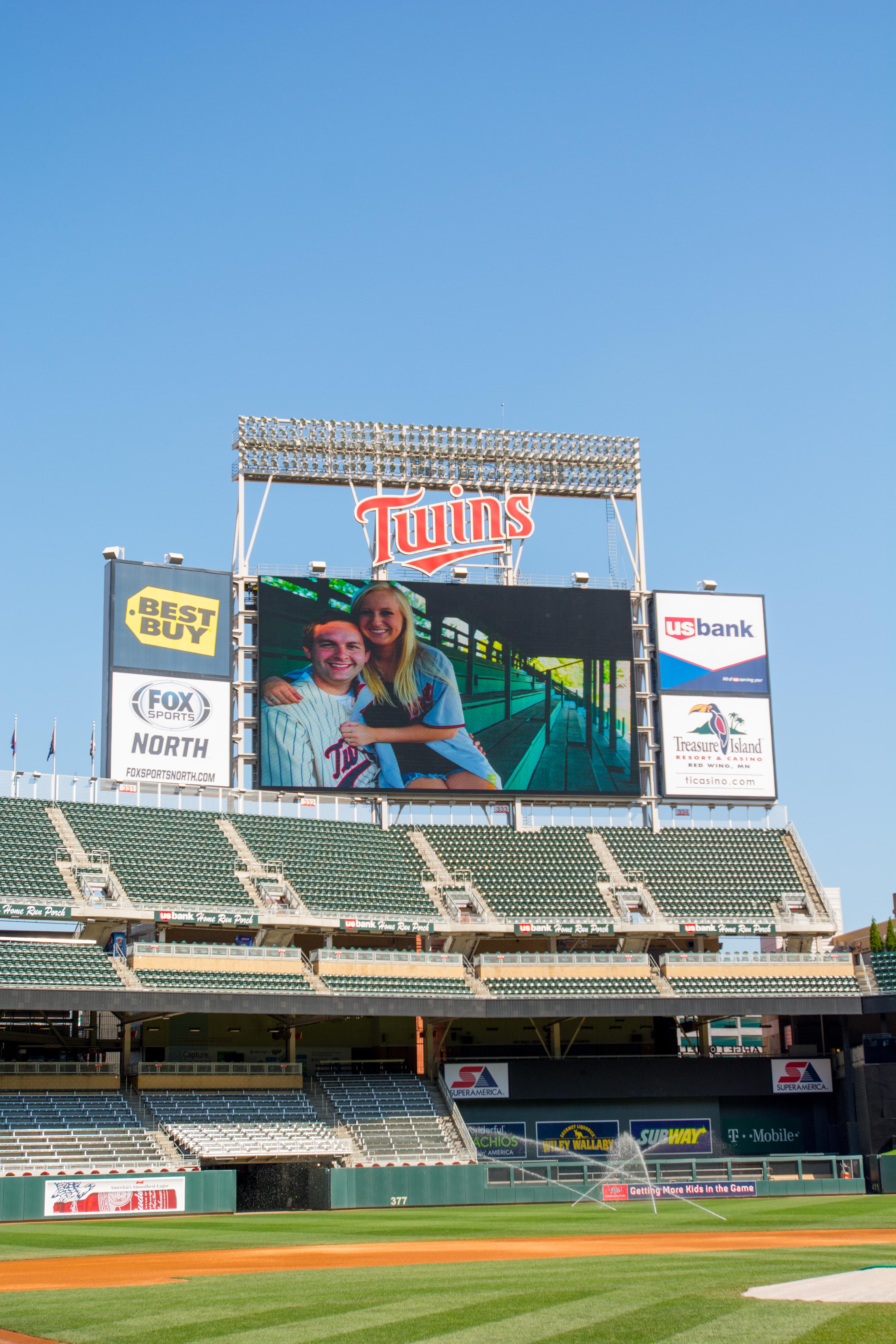 TARGET FIELD SIGN Vintage Style Target Field Sign Twins 