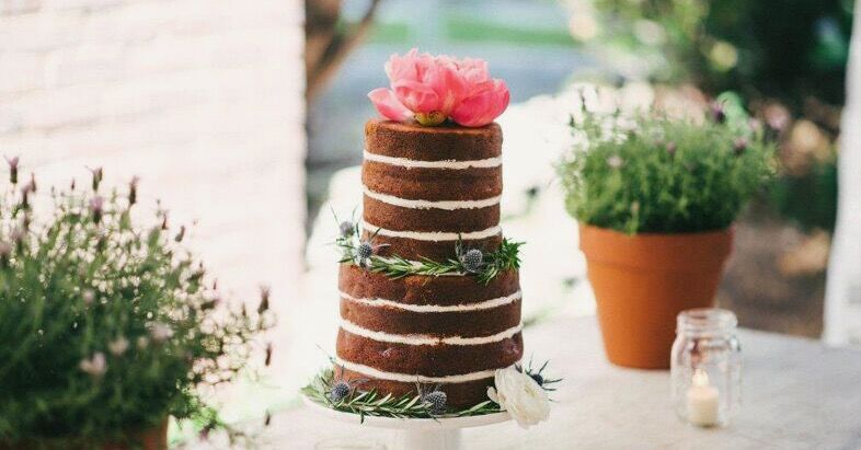 28 Naked Wedding Cakes That Don T Need Any Frosting