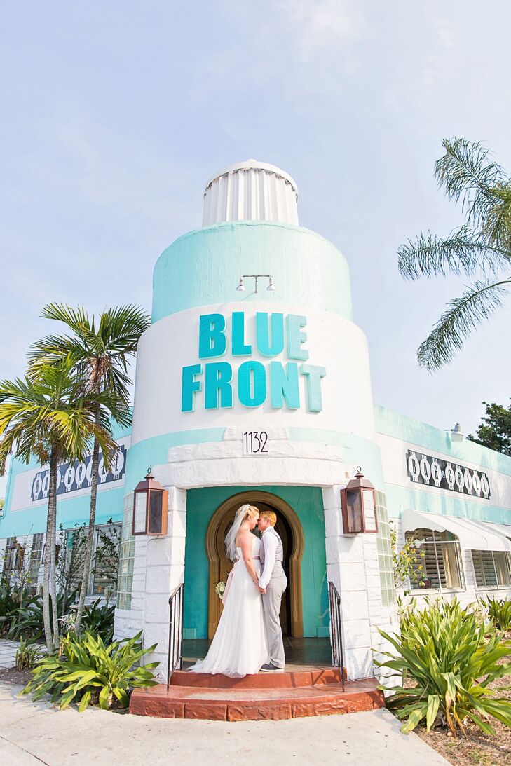 A DIY Shabby Chic Wedding  at Blue Front Bar and Grill in 