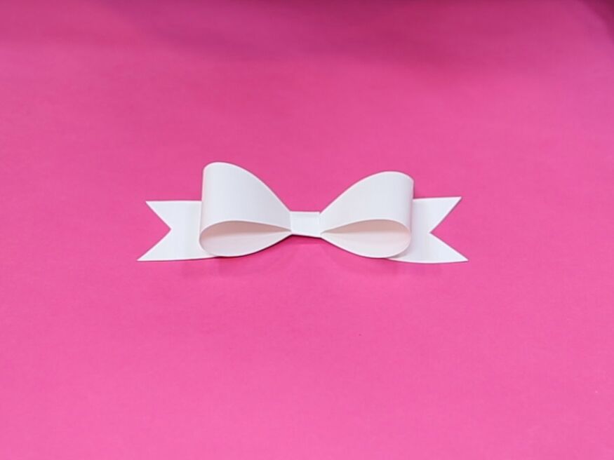 how to tie a decorative bow