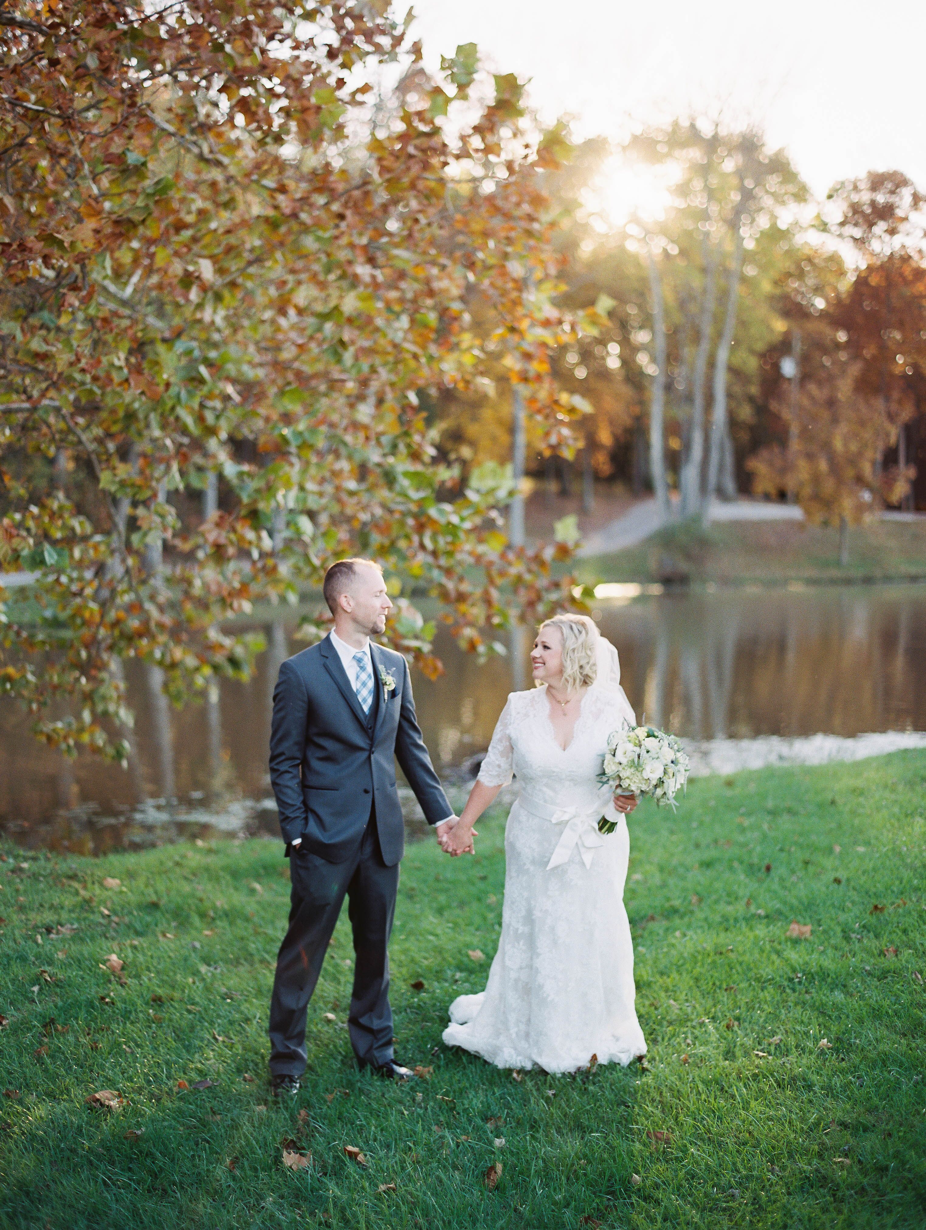 A Vintage-Inspired Shabby Chic Wedding at Cedar Creek Resort in ...