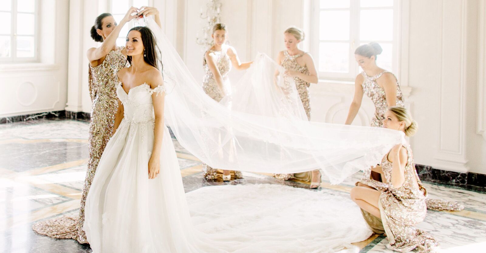 This Was the Average Cost  of a Wedding  Dress  in 2019