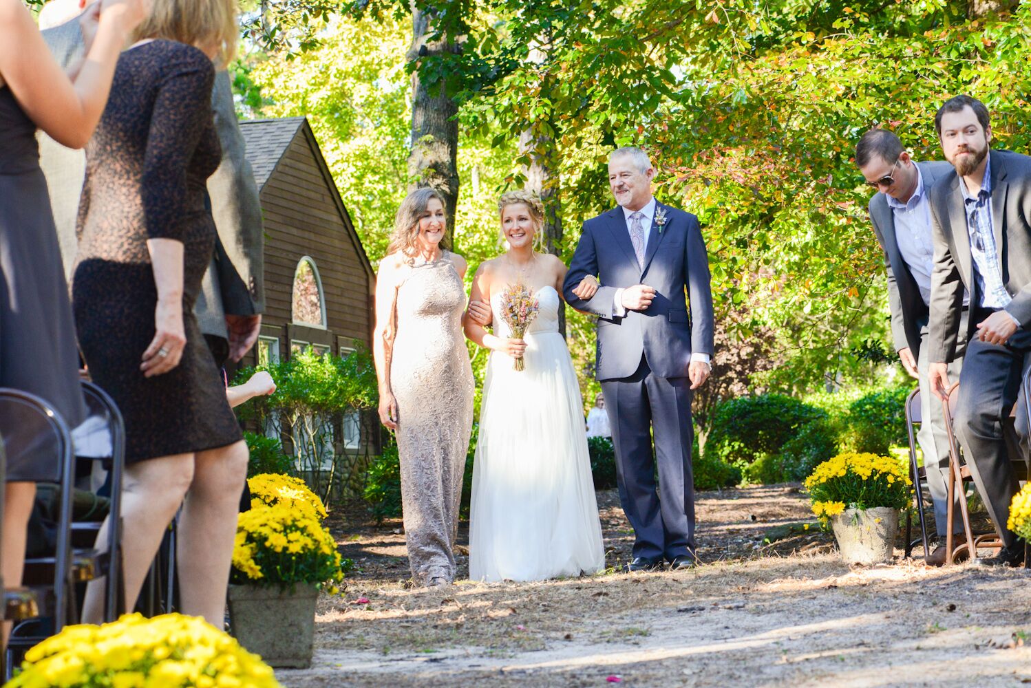 Lakeside Clubhouse Outdoor Bridal Processional