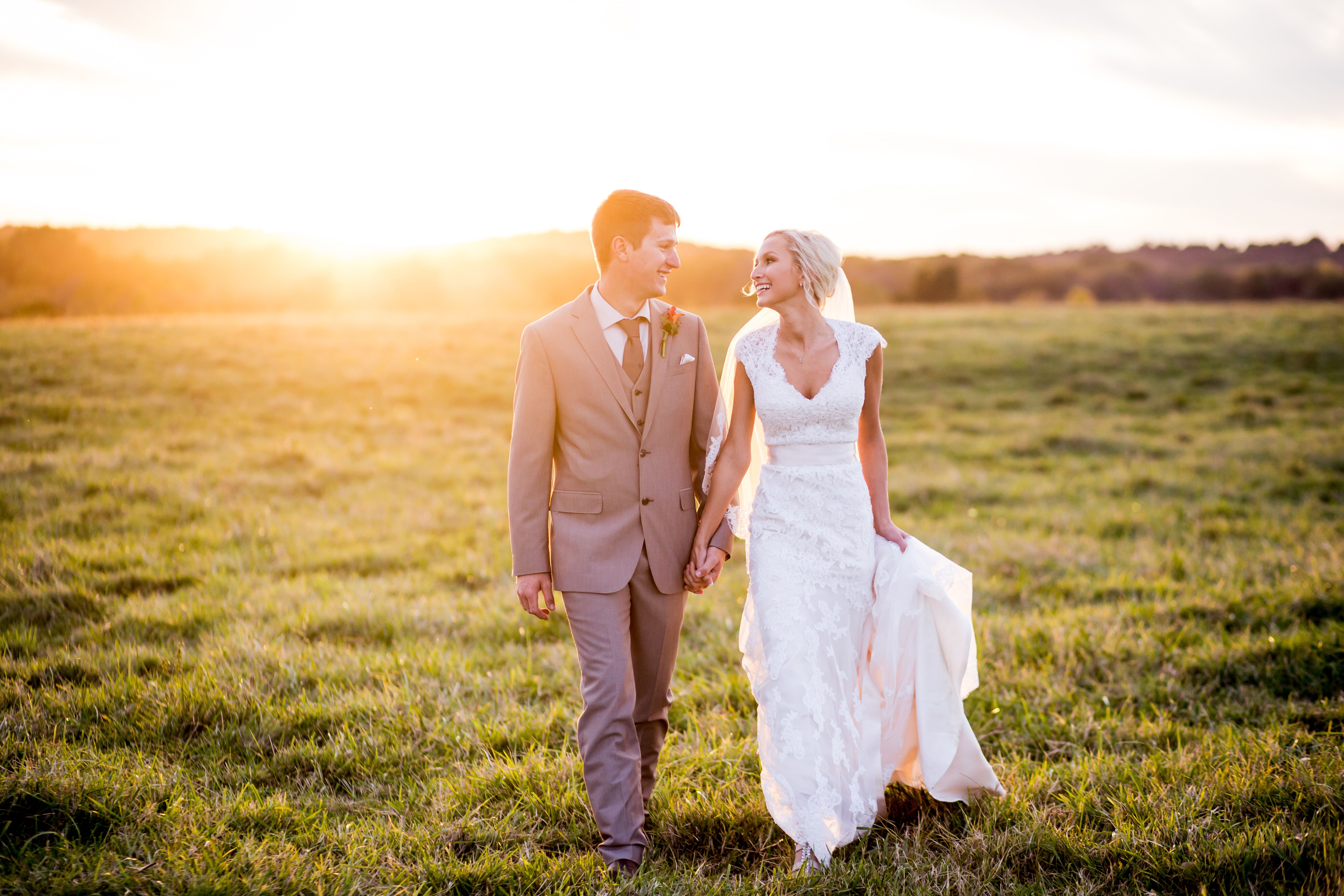 Sheath-Style Lace Wedding Dress With V-Neck