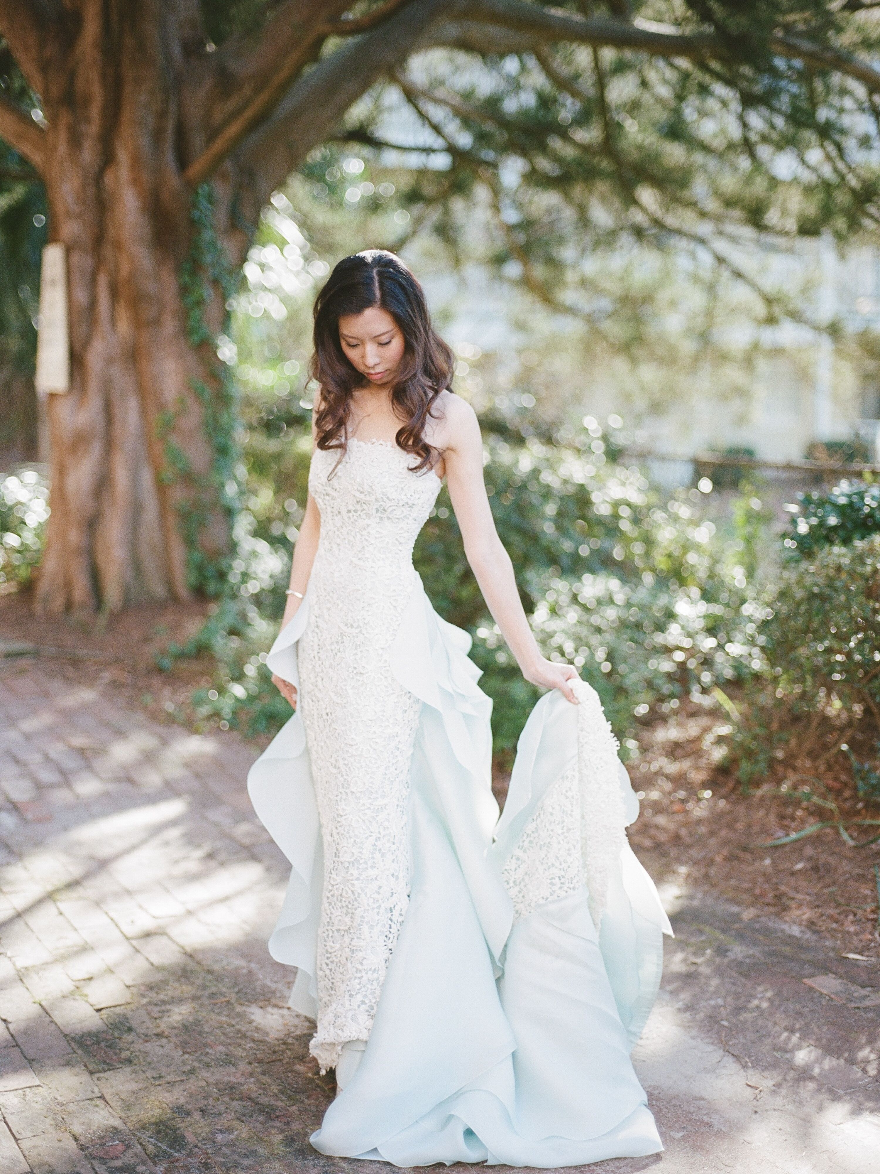 oscar de la renta blue wedding dress