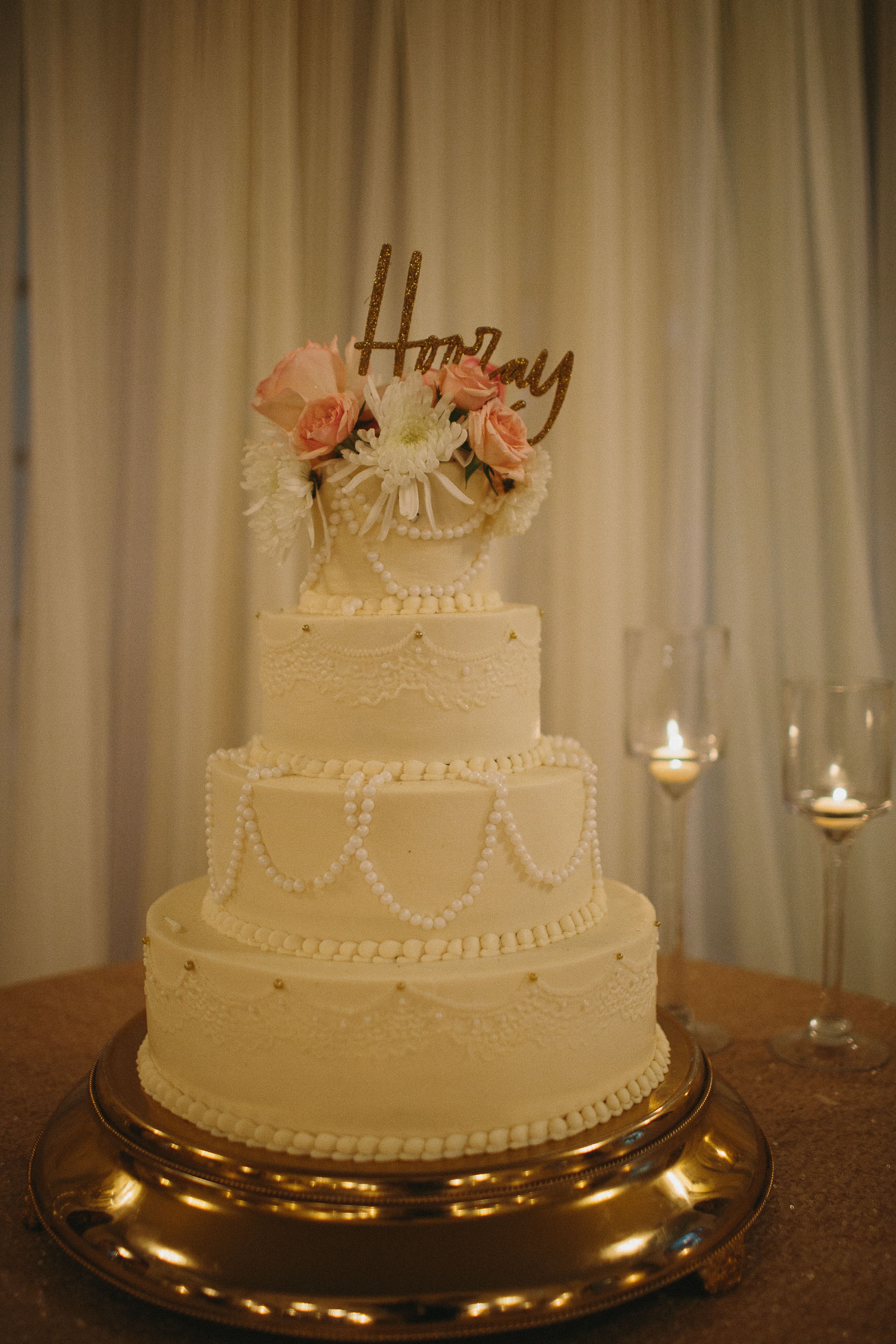 vintage wedding cakes with pearls