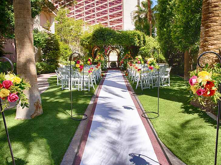 Unique Las Vegas  Wedding  Venues  to Wow Your Guests