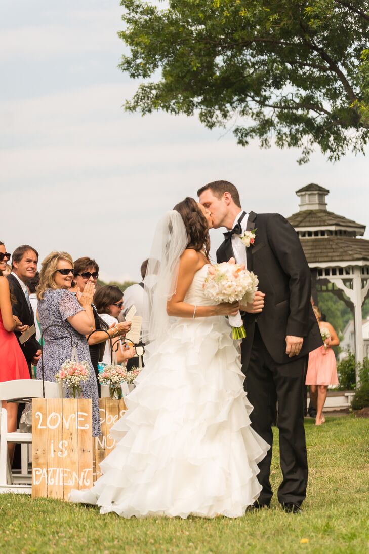 A Sweet Sophisticated Wedding At The Historic Kent Manor Inn In Stevensville Maryland
