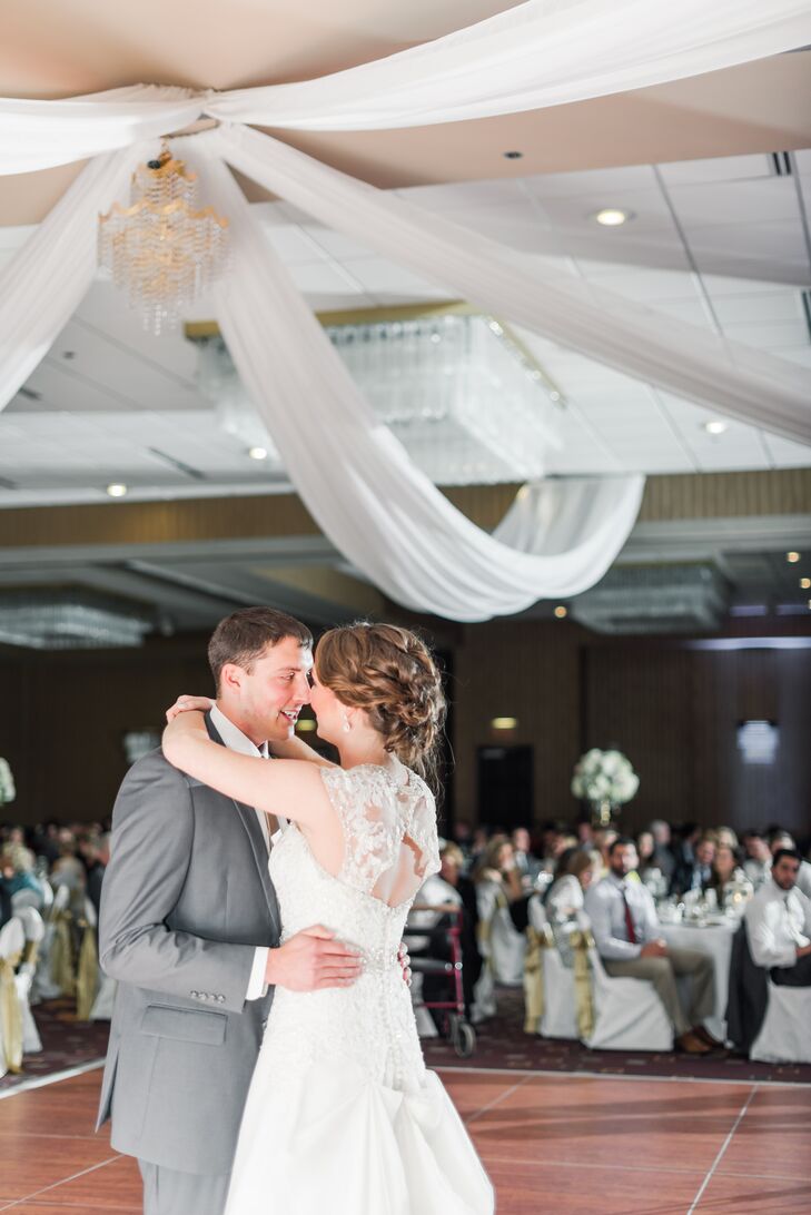 A Traditional Elegant Wedding at Embassy Suites by Hilton