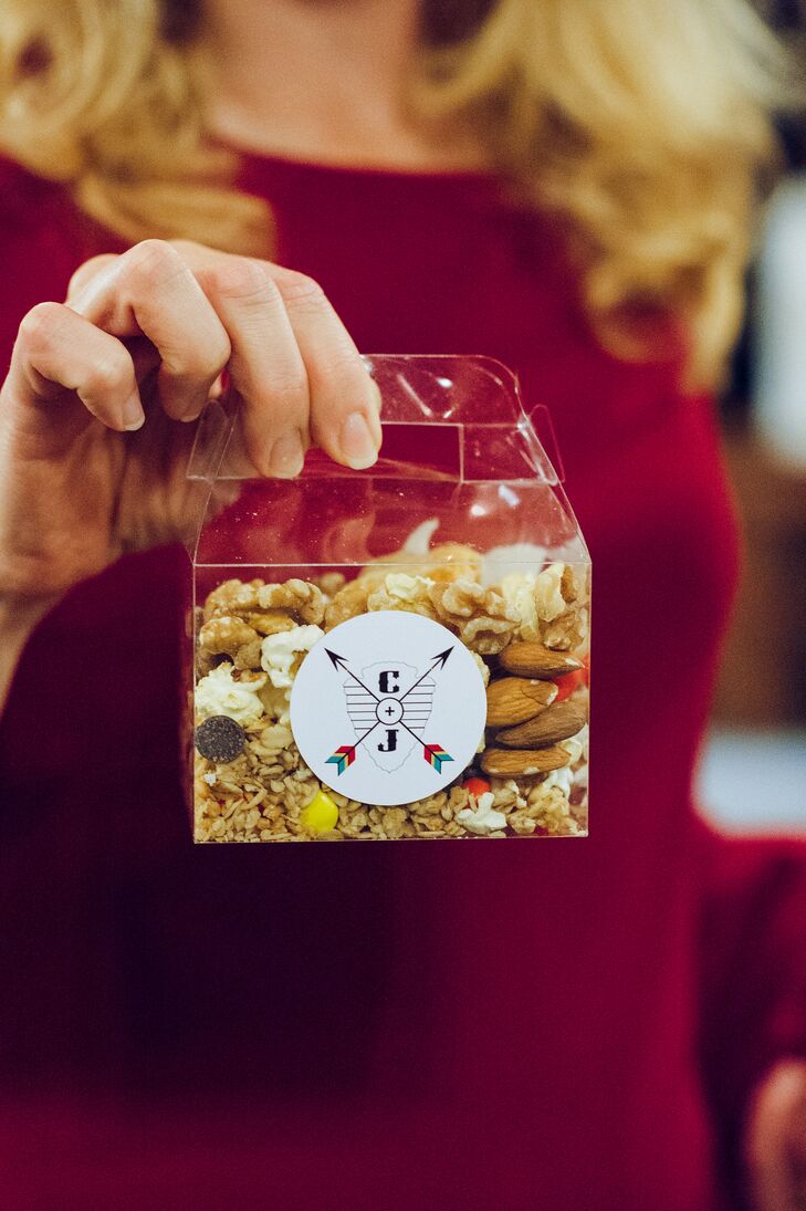 DIY Trail Mix Wedding Favor Boxes