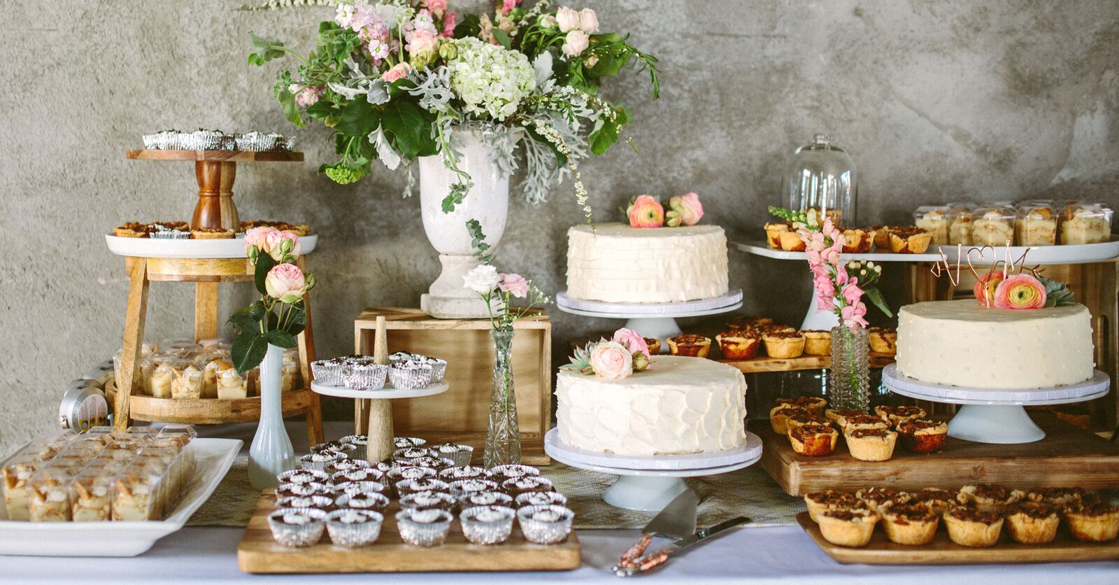 15 Wedding Dessert Tables For Your Wedding Reception