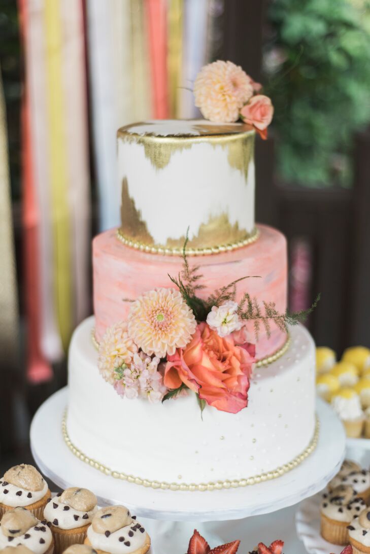Coral and Gold-Flecked Wedding Cake With Fresh Flowers