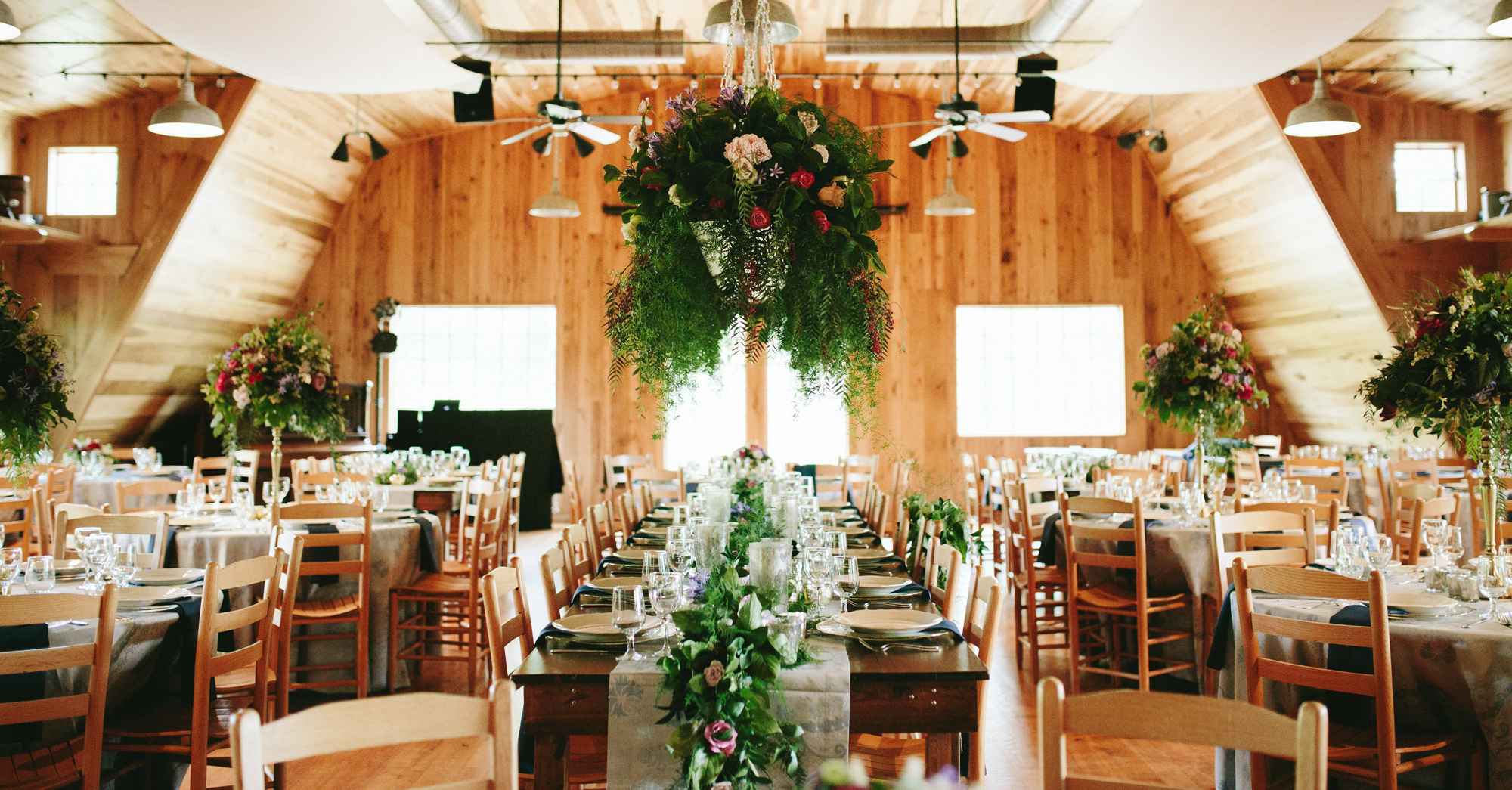 20 Easy Ways To Decorate Your Wedding Reception