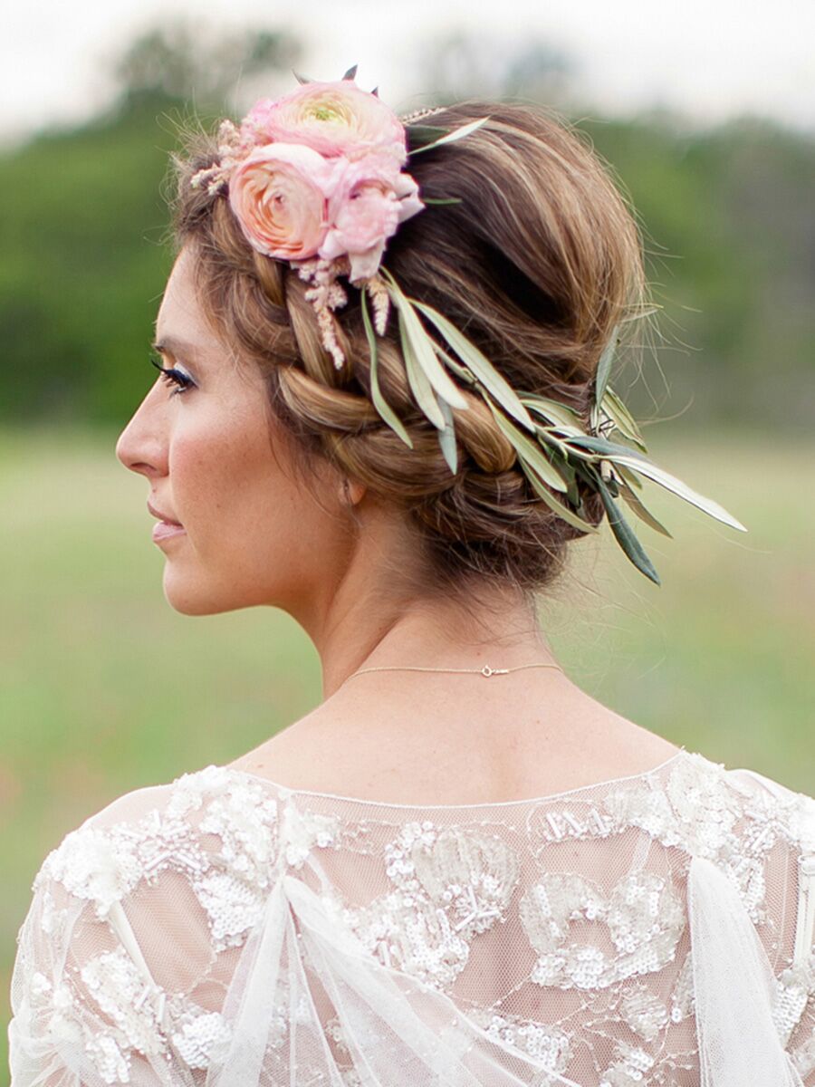 38 Dreamy Flower Bridal Crowns Perfect For Your Wedding