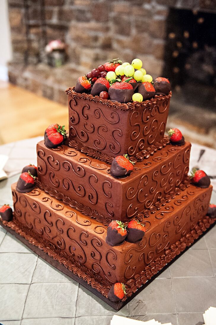 ChocolateCovered Strawberry Cake