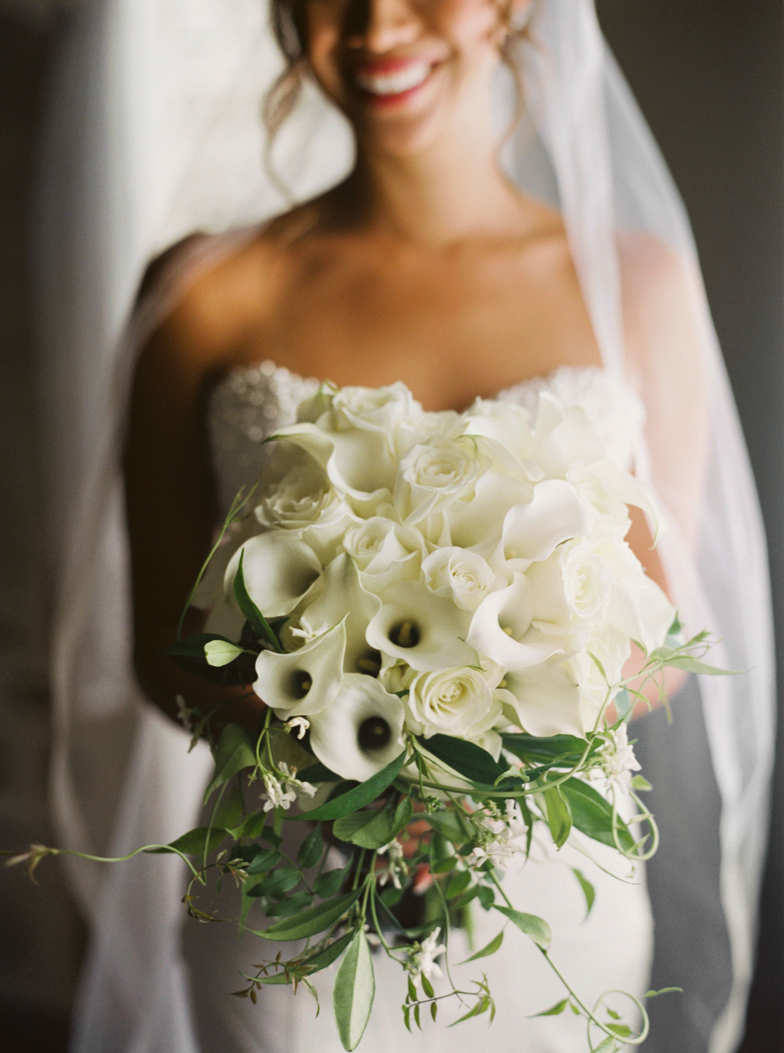 Classic Ivory Rose And Calla Lily Bouquet 