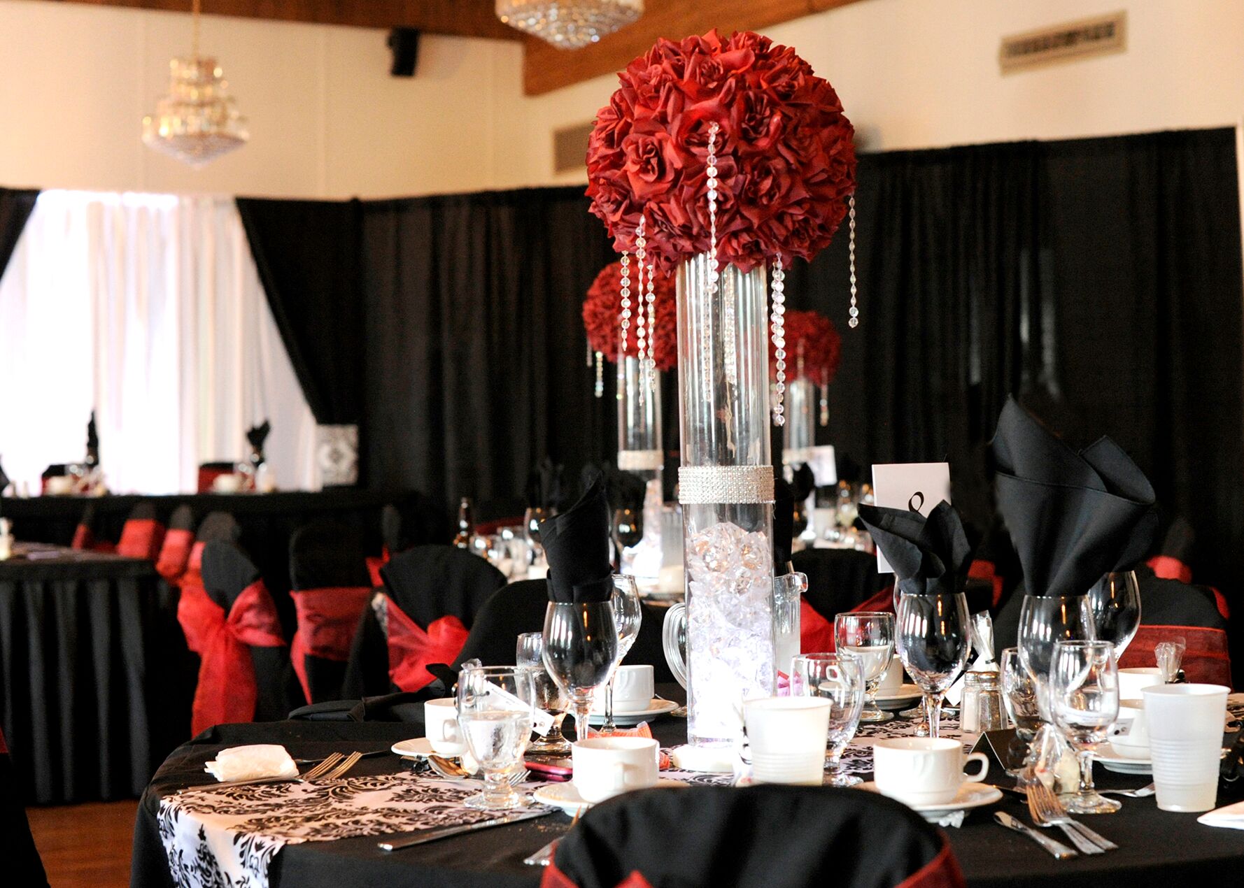 red and black lace bridesmaid dress Black Red Sheath Bridesmaid Dress with Lace-up Back