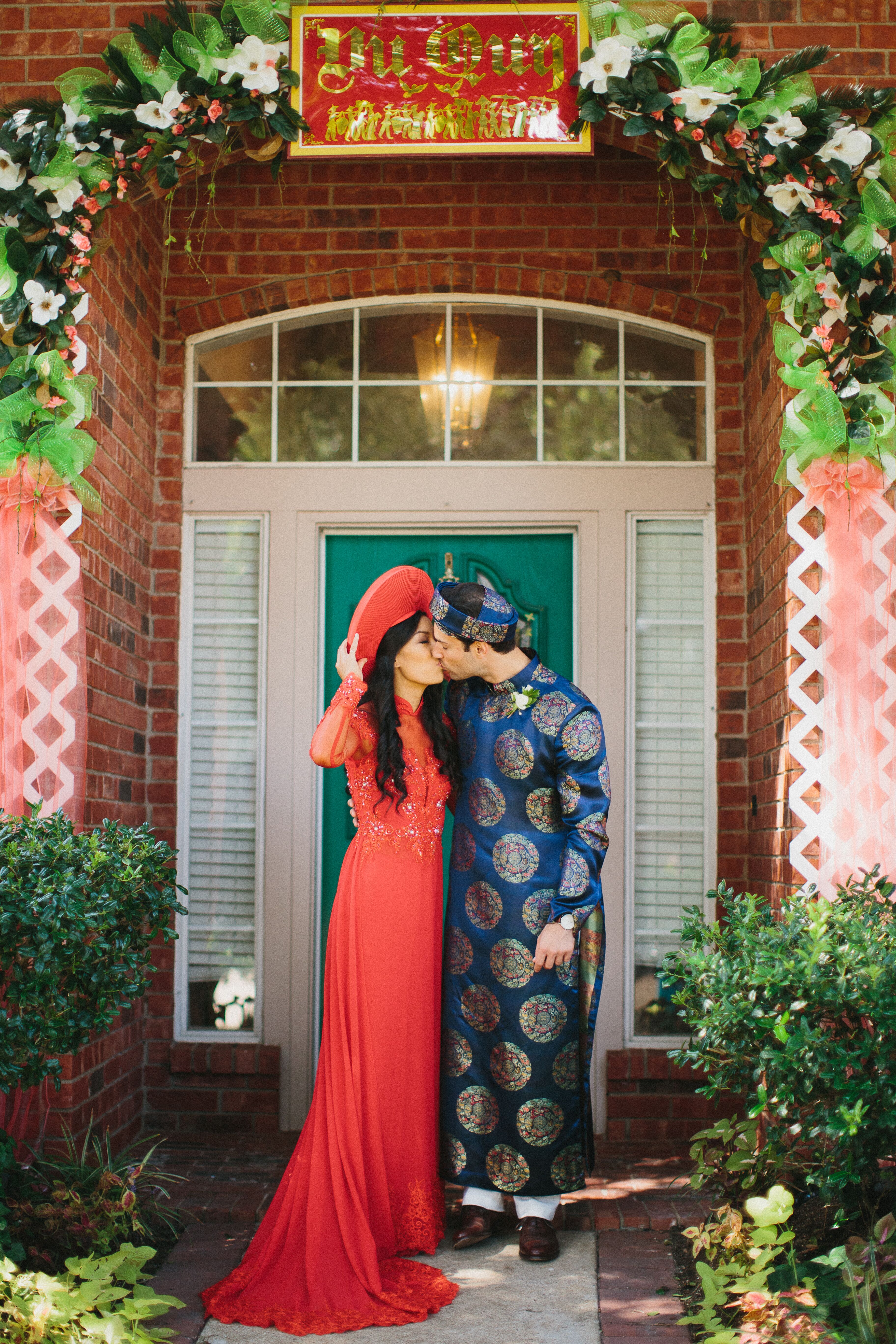 vietnamese-wedding-attire