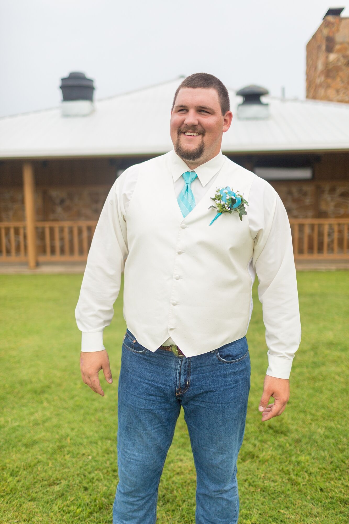 casual groom attire jeans