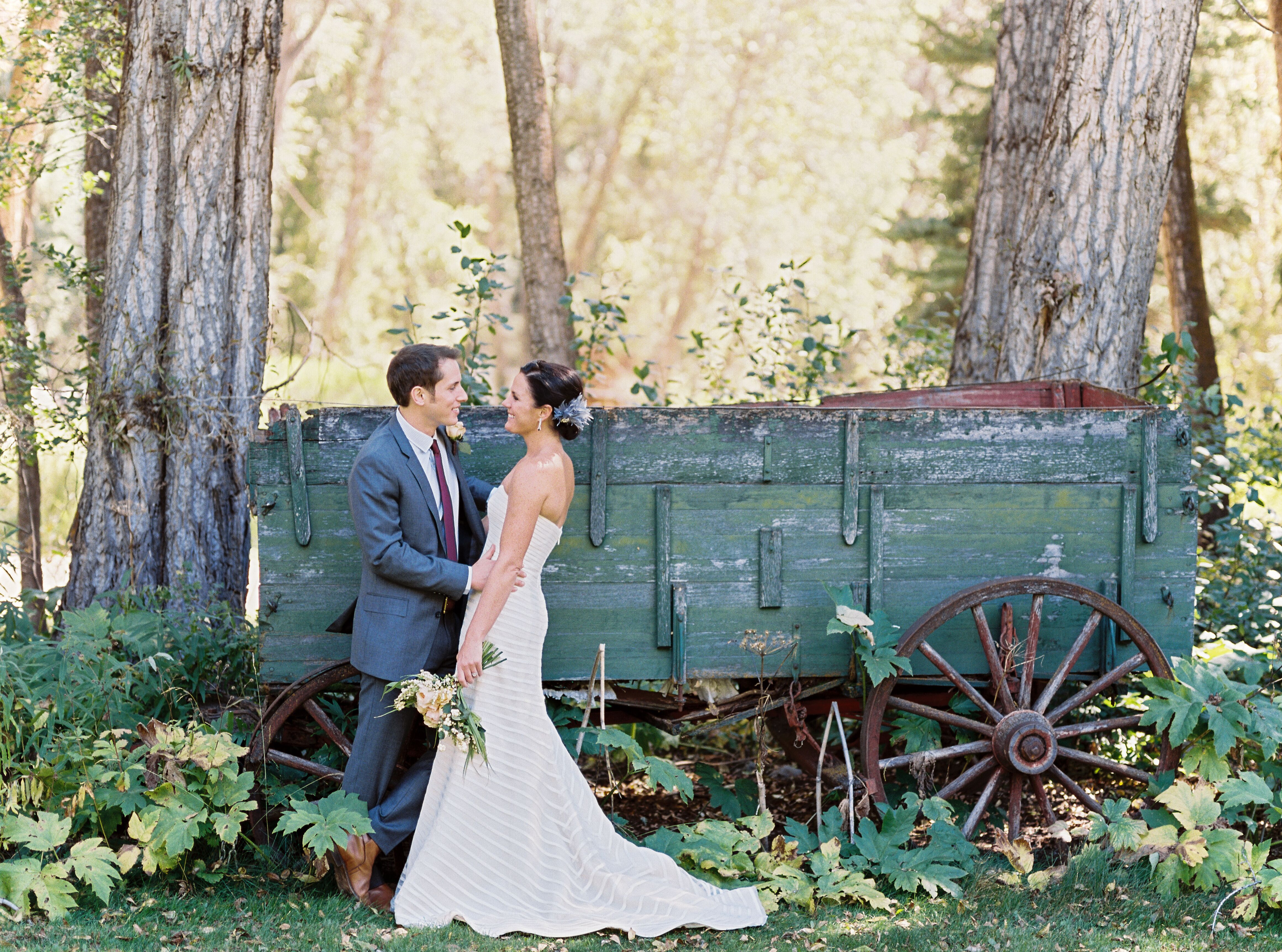 A Rustic Fall Wedding with Western Charm at the T-Lazy-7 Ranch in Aspen ...