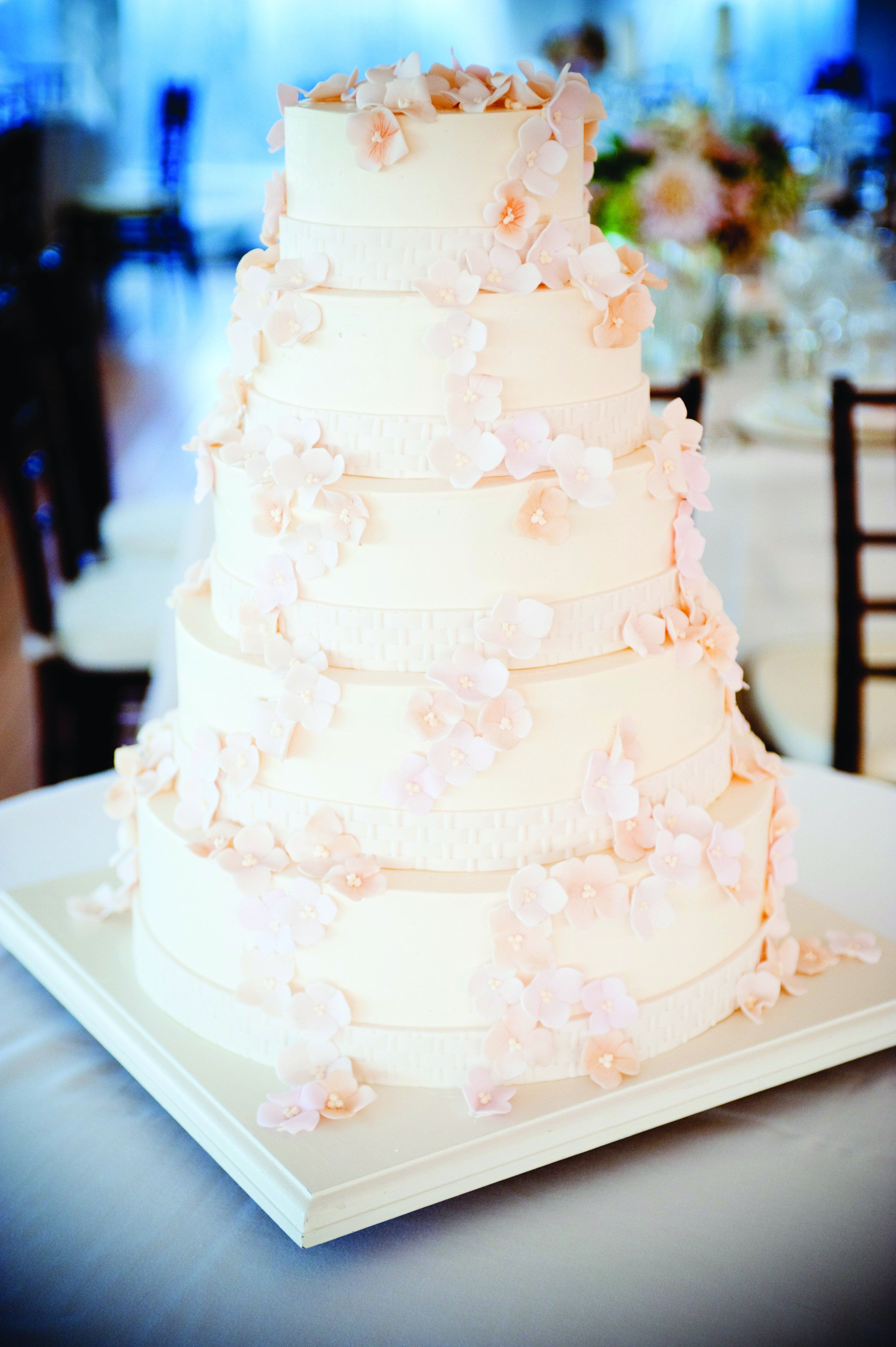 Ivory Wedding Cake