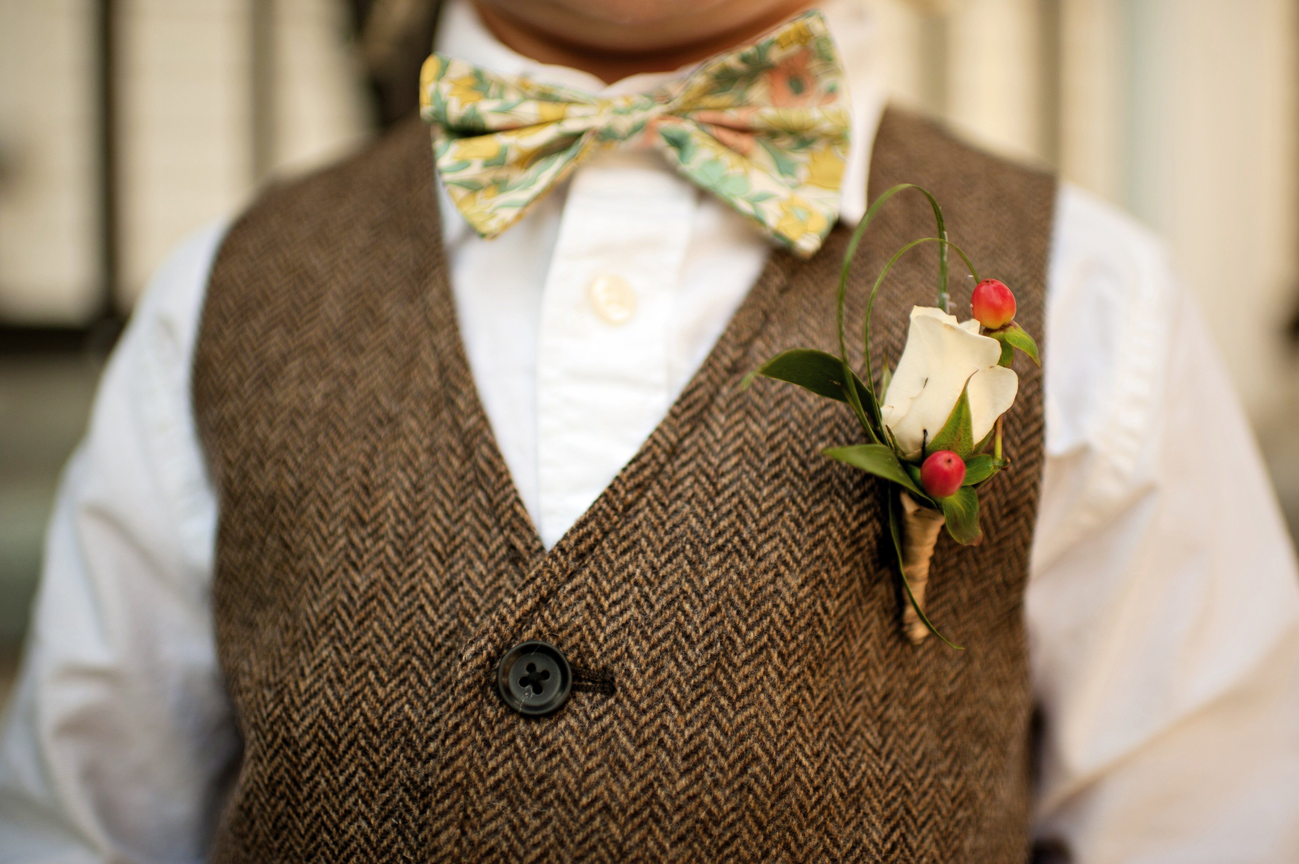 Relaxed Casual Wedding Party Attire