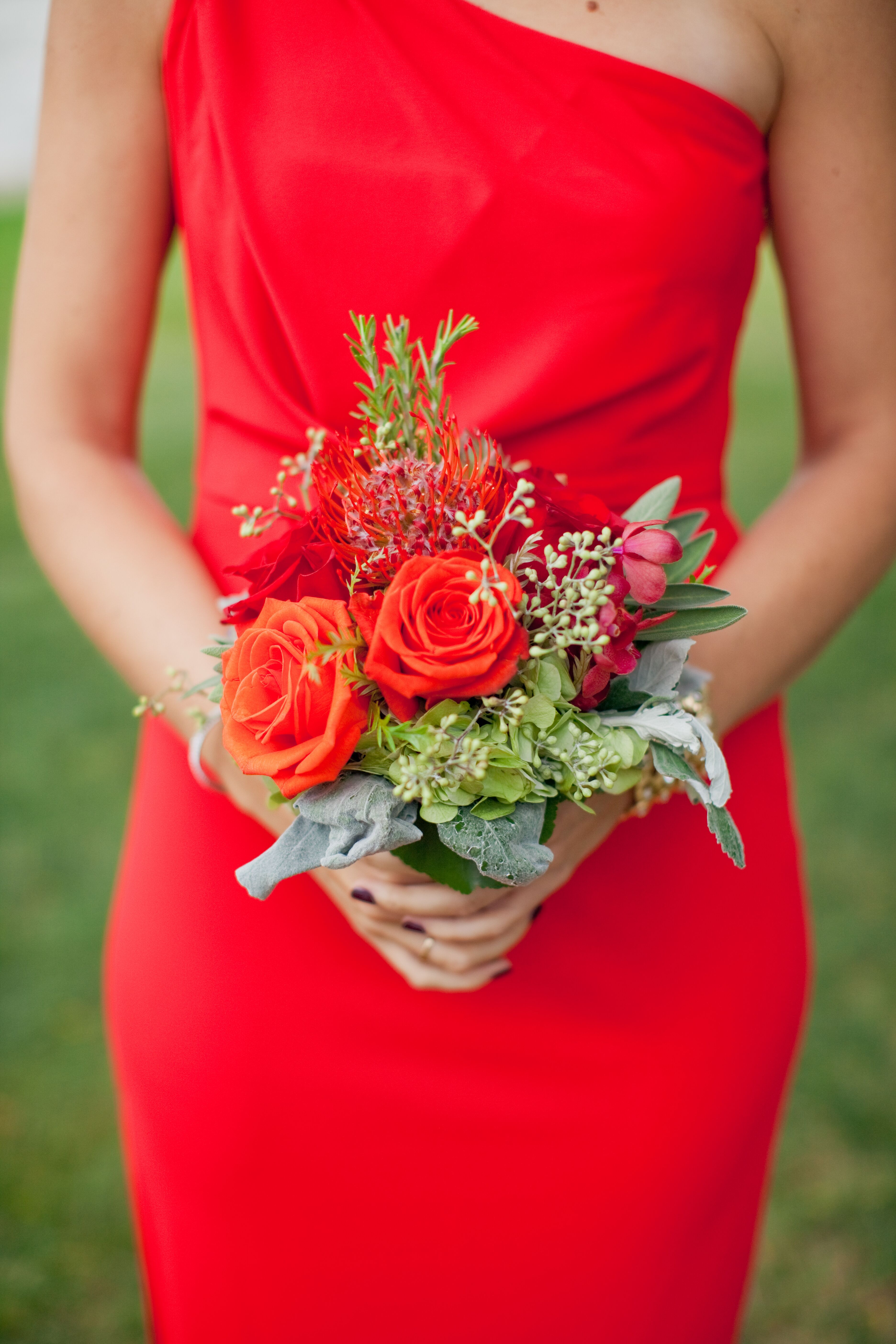 Свадебный букет к красному платью