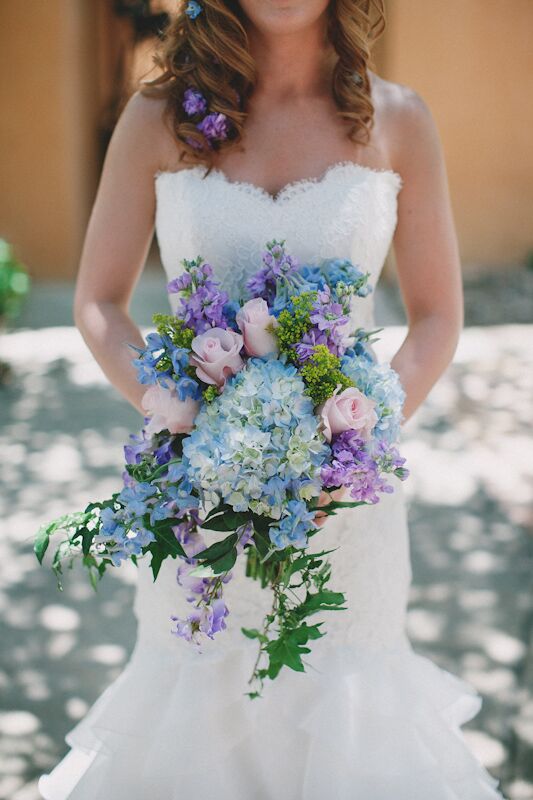 blue and purple wedding flowers