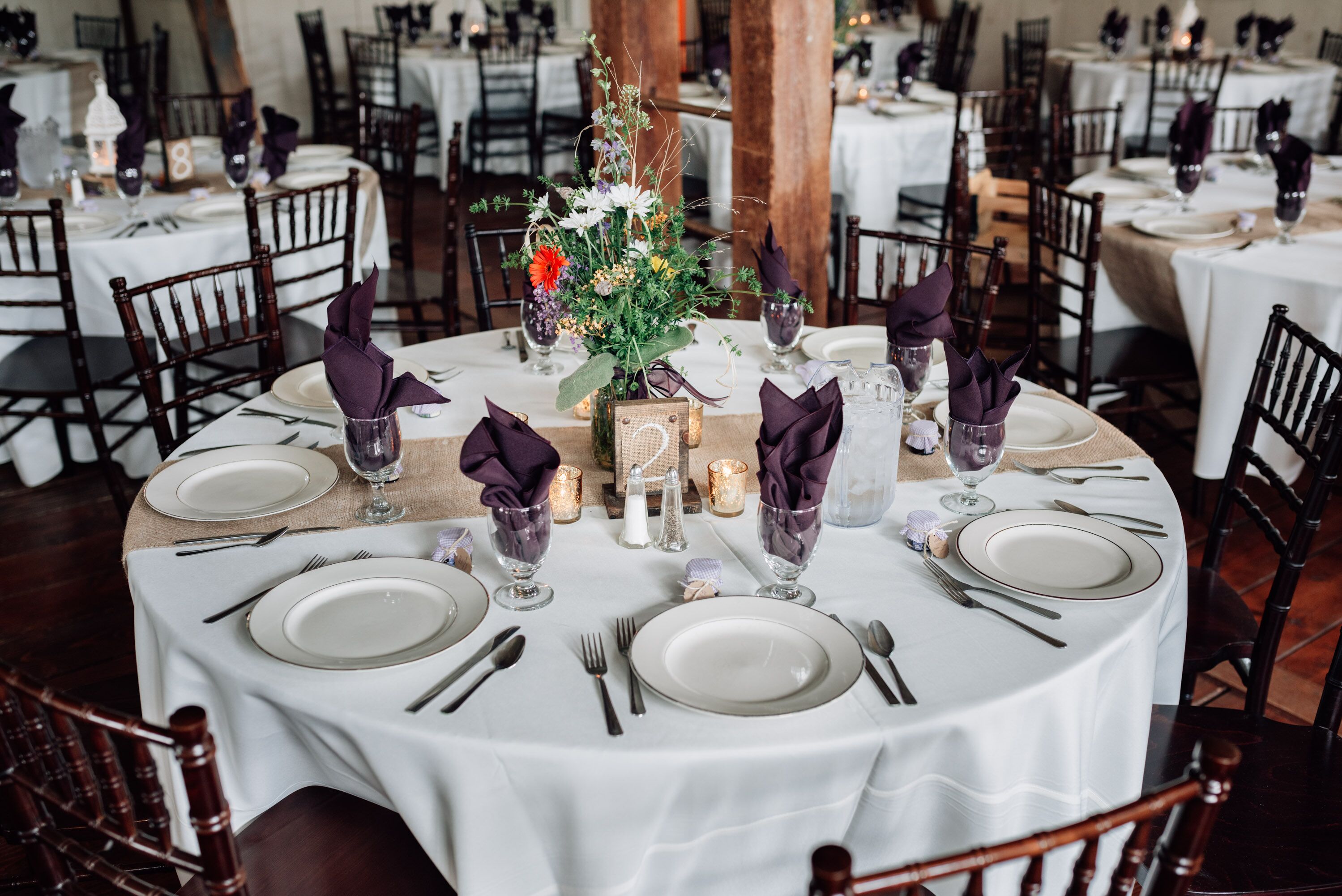 Boones Dam Barn Reception Table