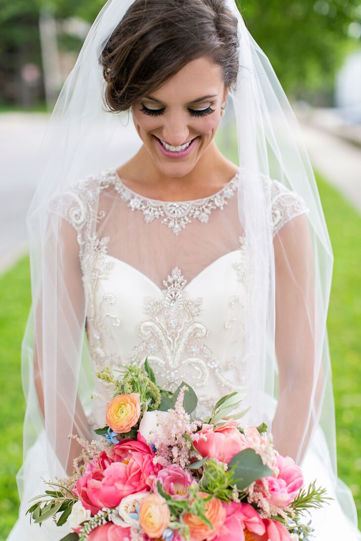 A Glamorous Wedding  at Uptown Theater in Kansas  City  Missouri 