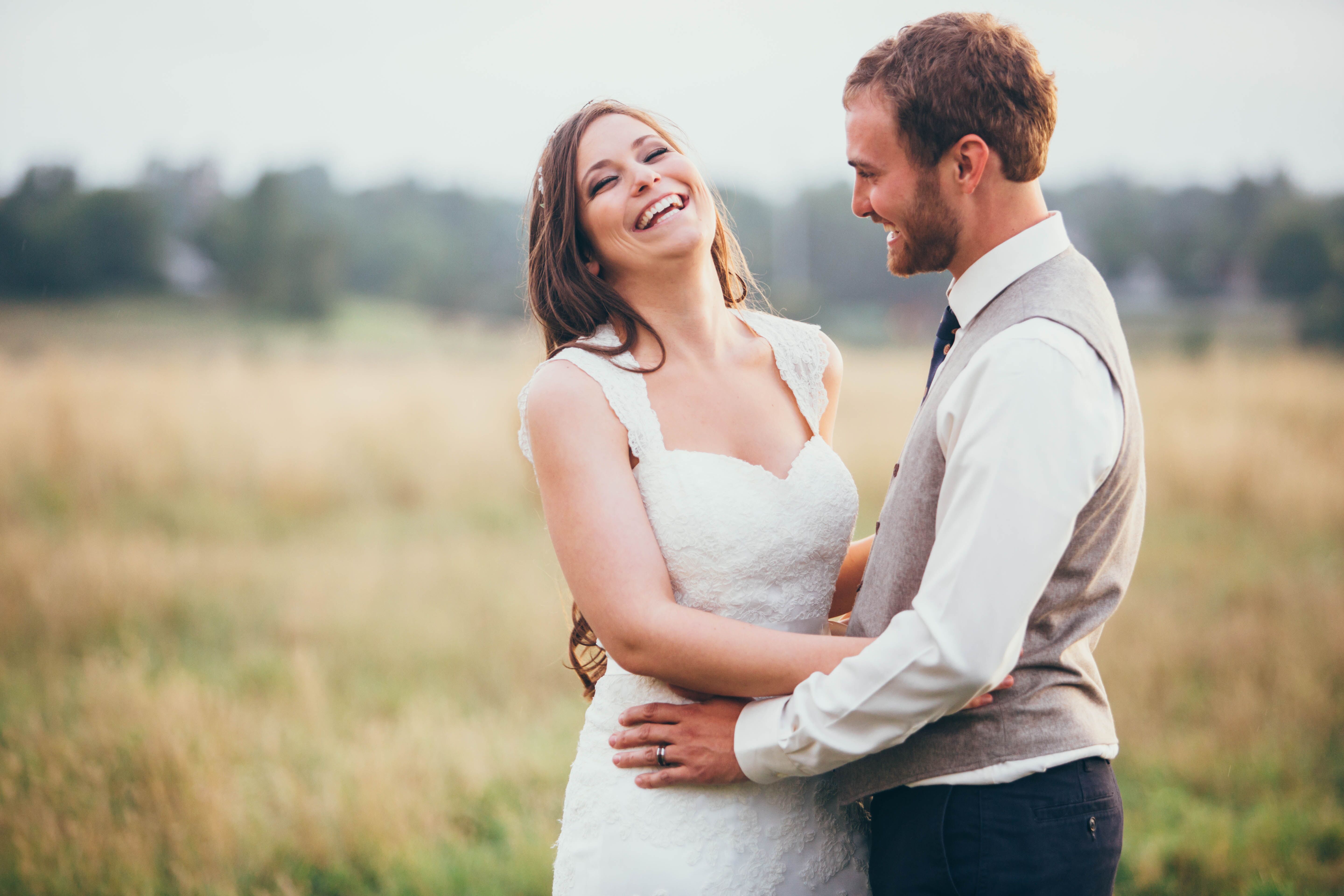 A Shabby Chic Backyard Wedding at a Private Residence in Centennial ...